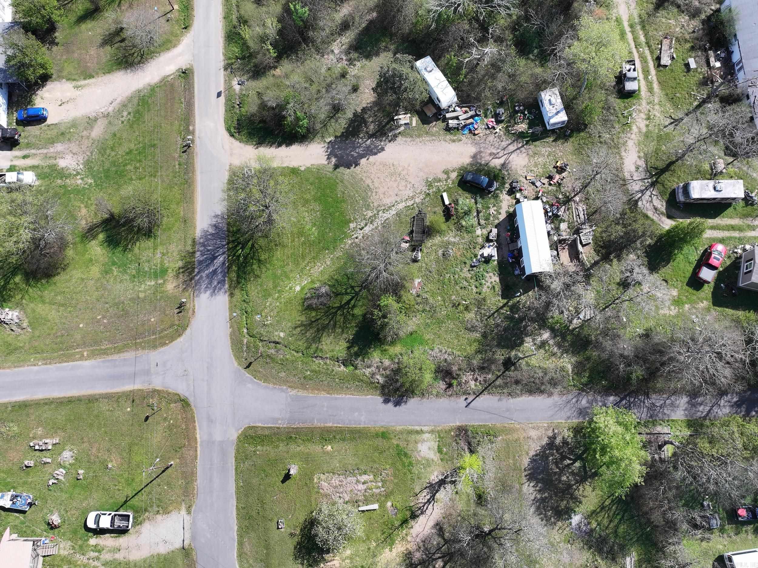 EAST BLACK SPRINGS - Land