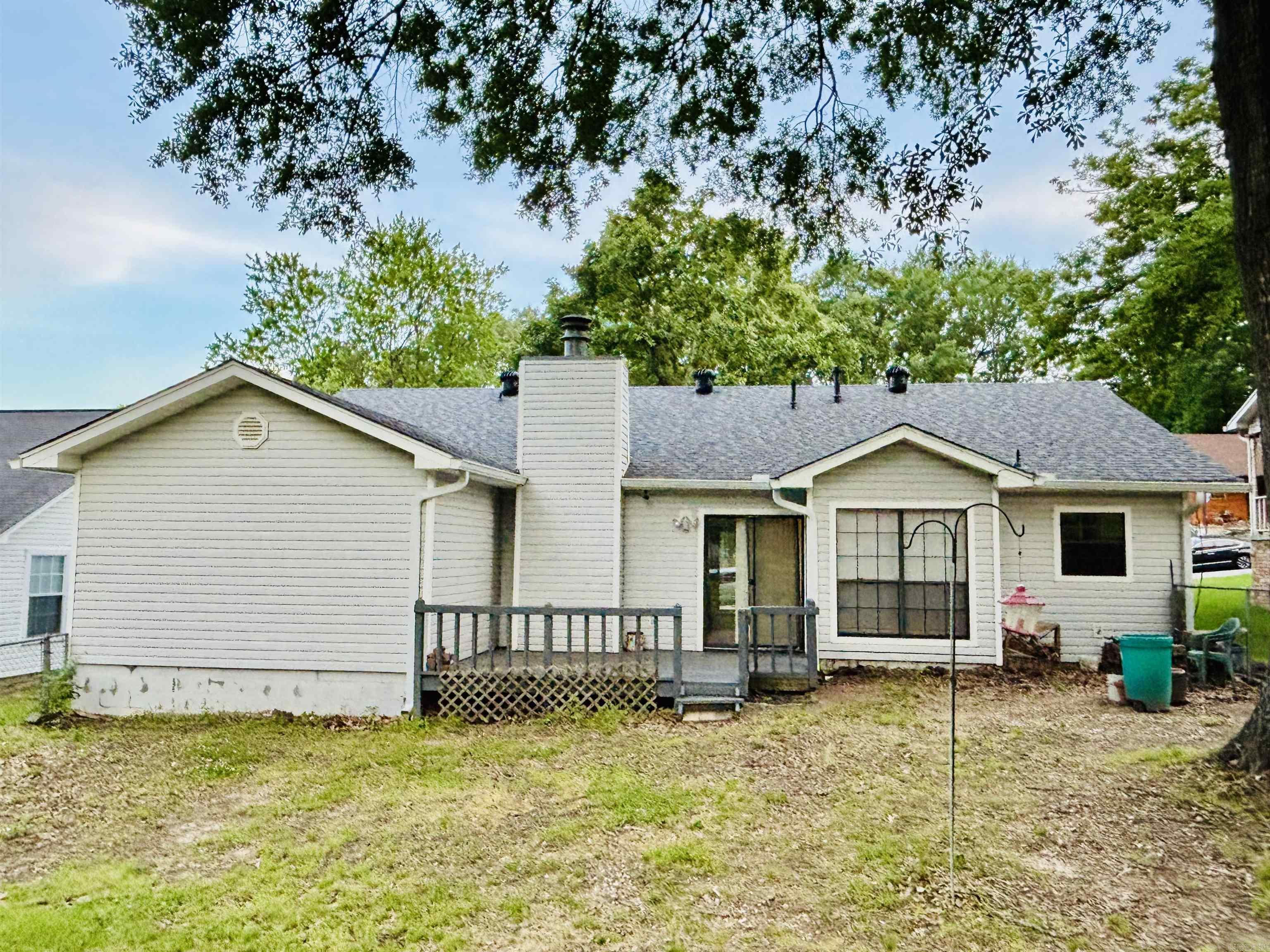 CRYSTAL VALLEY MANOR - Residential