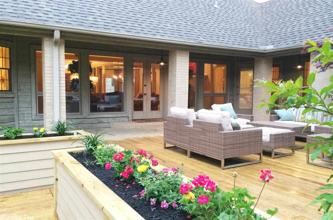 CHENAL VALLEY CHENAL CIRCLE - Residential