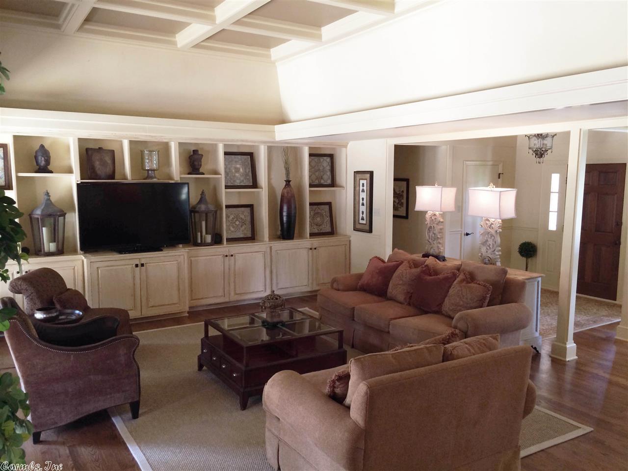 CHENAL VALLEY CHENAL CIRCLE - Residential