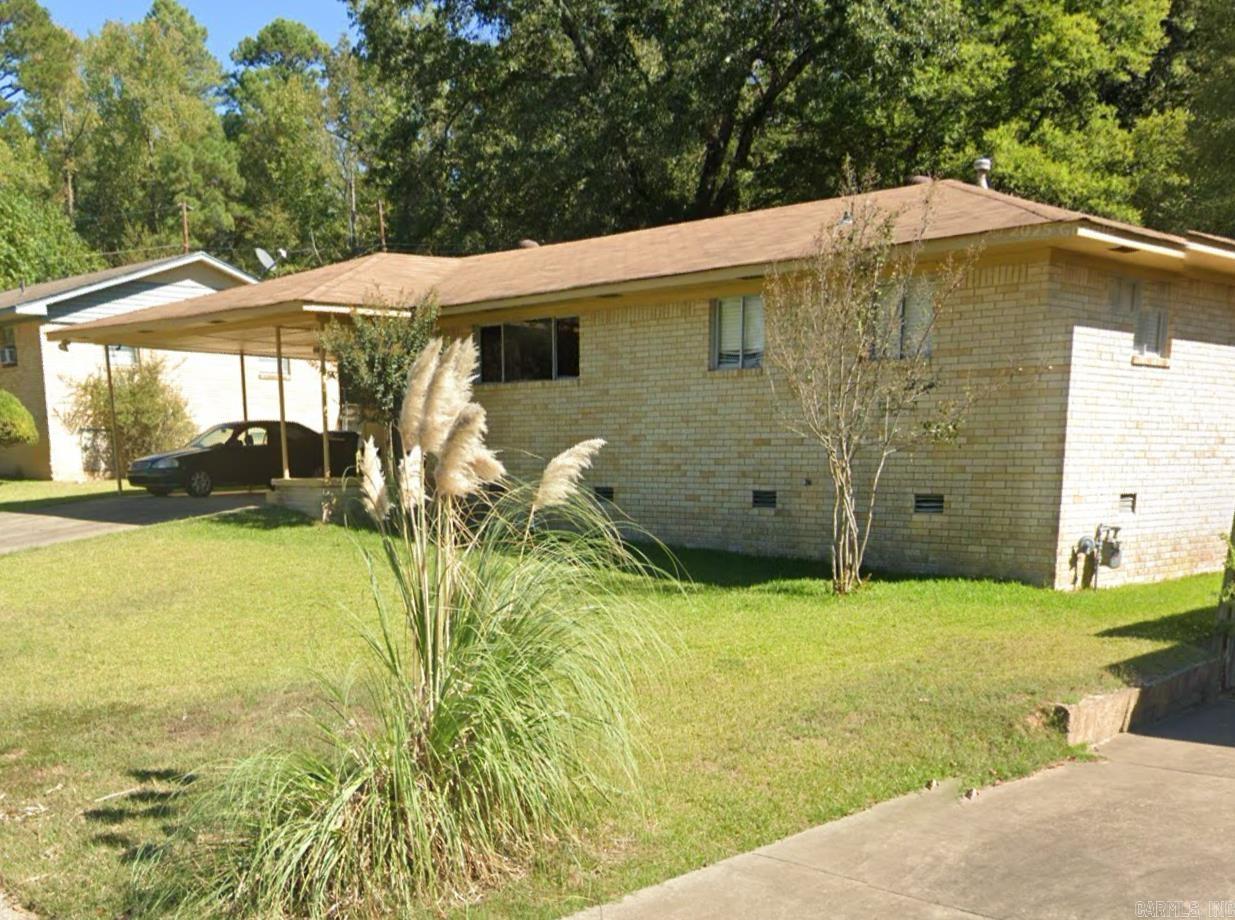 SHADY BROOK - Residential