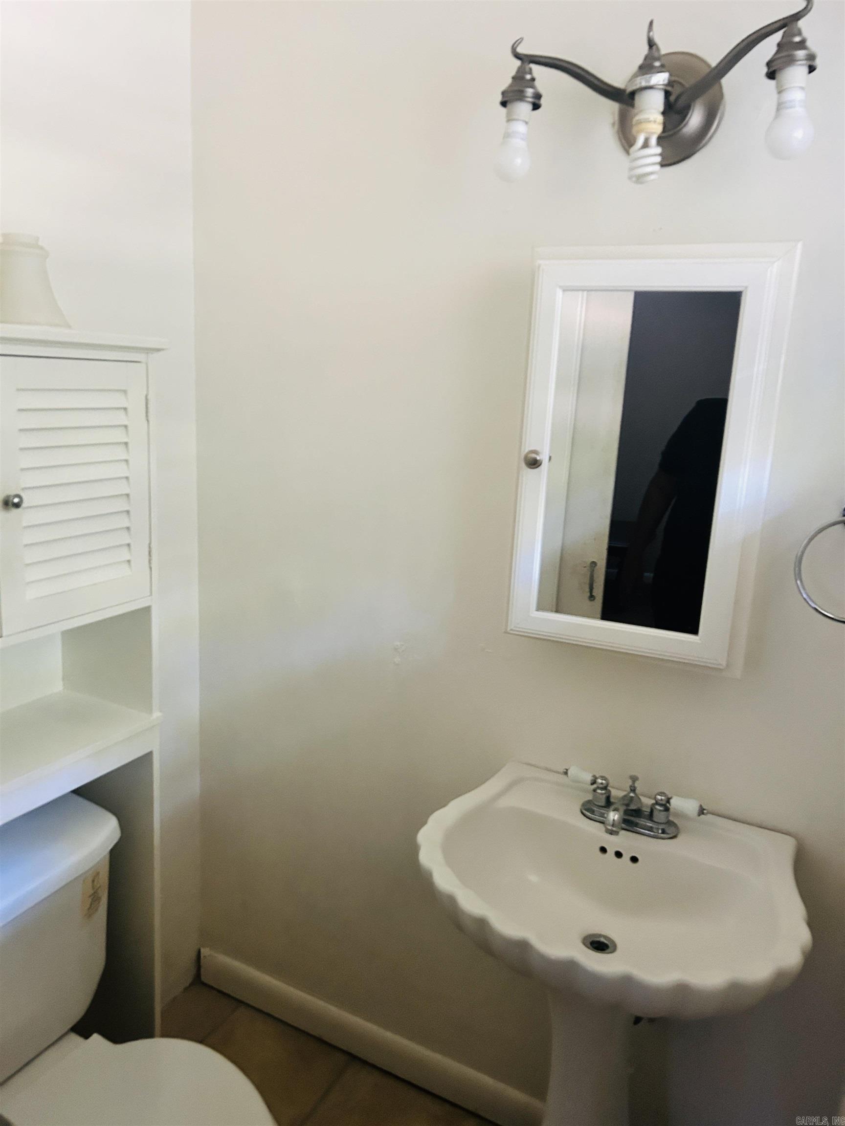 SHADY BROOK - Residential