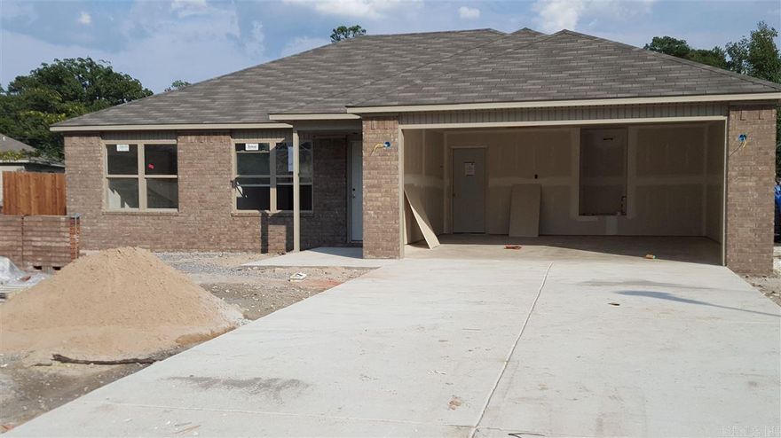 Carpet Living & bedrooms, 4x4 Patio, Black Kitchen Appliances, Chrome Plumbing Hardware. Vanity in Master, Black Appliances Home to be complete October 2015. Ask me about buyer(s) incentives.   Listing picture and virtual tour do not represent actual colors and added options only the layout of the homes floorplan. See Agent remarks.