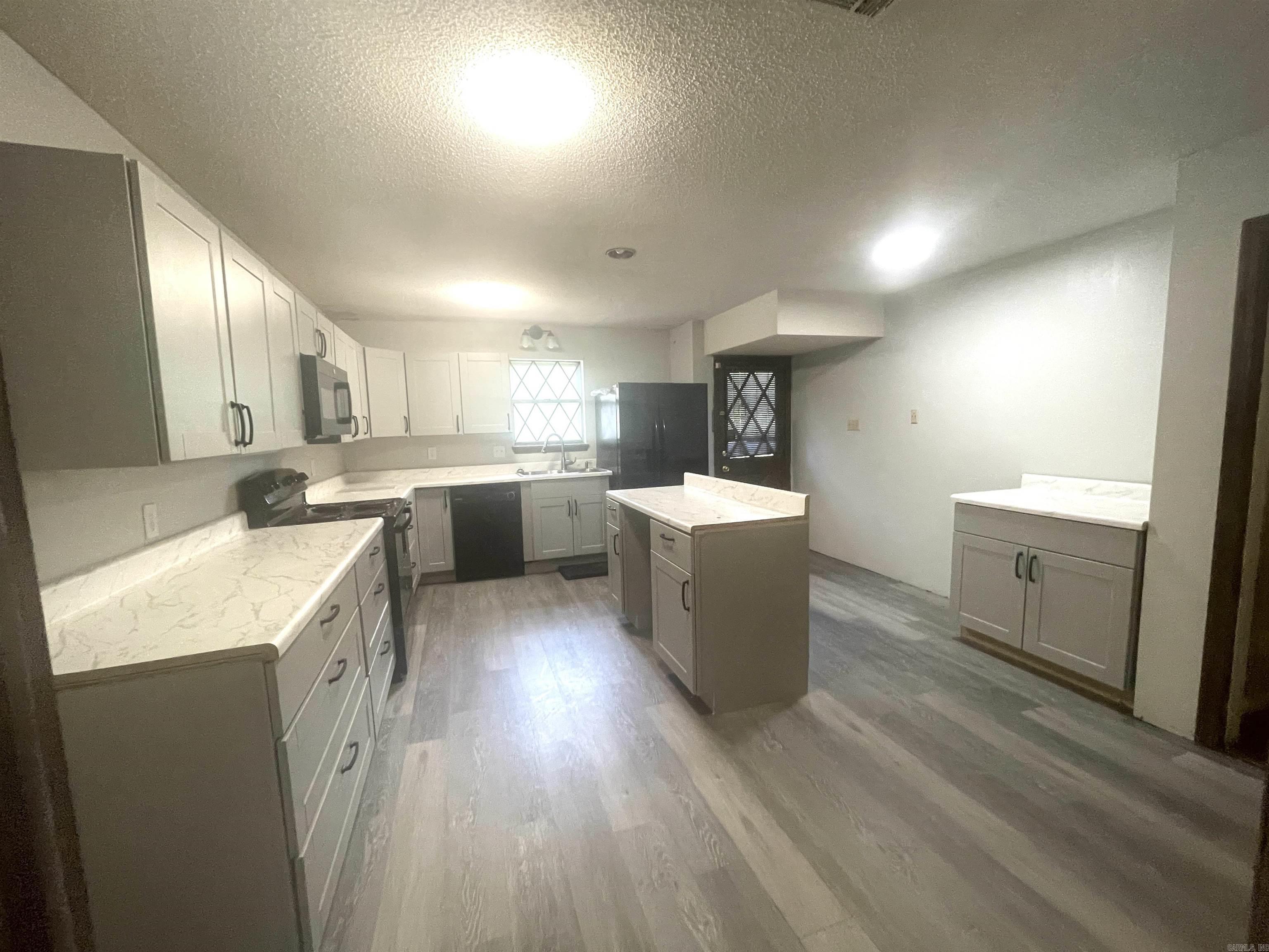 FALLING CREEK - Residential