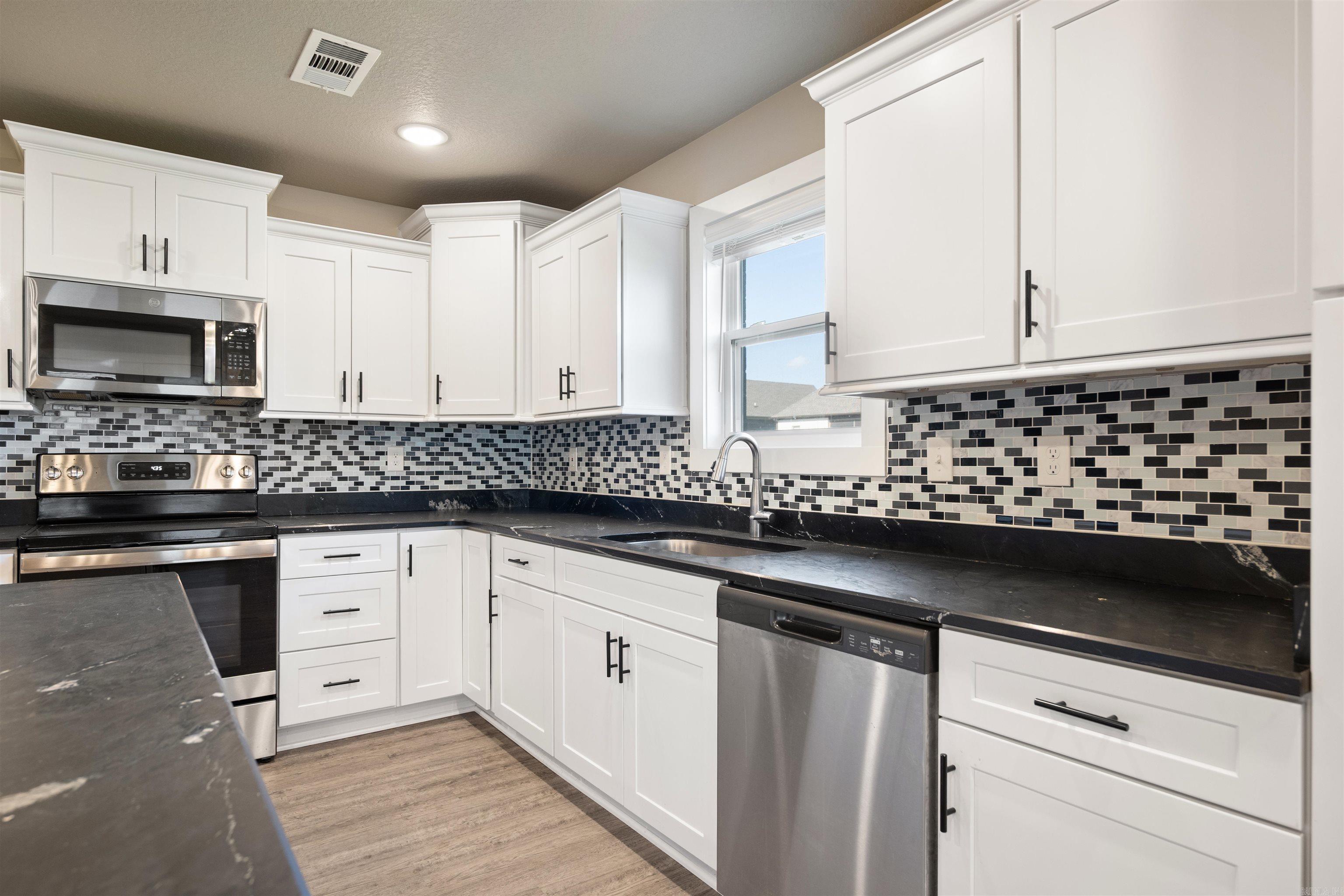 WHISPERING HILLS - Residential