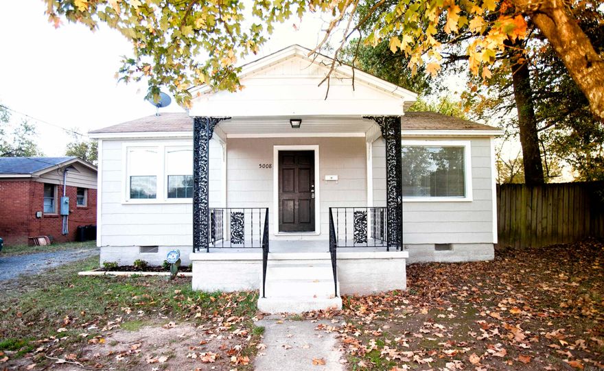 Charming 3BR/1.5BA in NLR with a cute front porch waiting for you to call home. Plenty of living space. Extra storage shelves in the kitchen. Completely fenced yard perfect for anyone with kids or pets to run off some energy. This property is managed by Hoffman Team so beware of scammers - we will never ask you to Cashapp us money. The lease for this property is for 18 months to 2 years with a 3% increase after the first year. Income must be 3x the amount of rent per month unless you have a housing voucher. Deposit, first monthās rent, and the $50 administration fee due before move in.