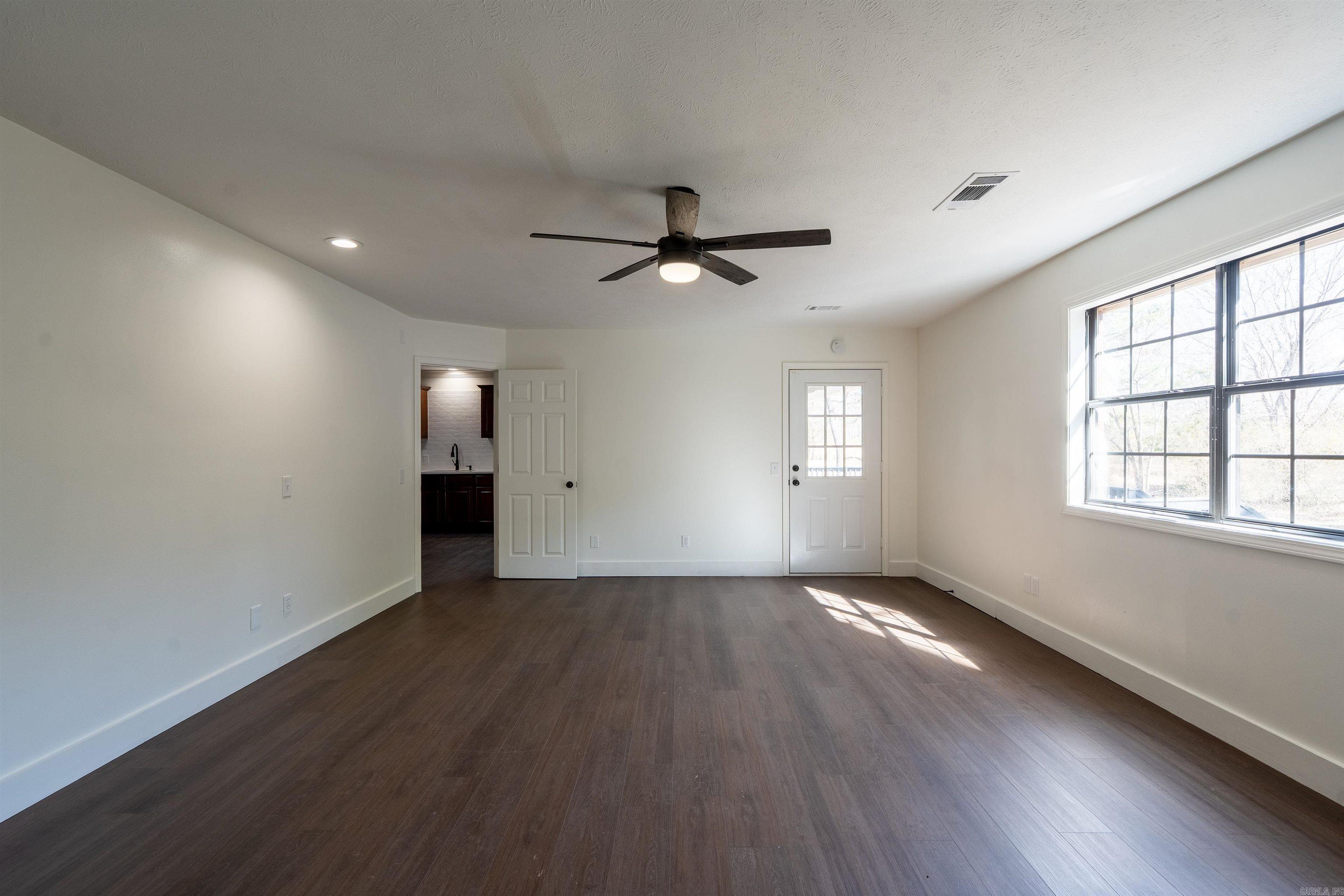 ROLLING MEADOWS (UNREC) - Residential