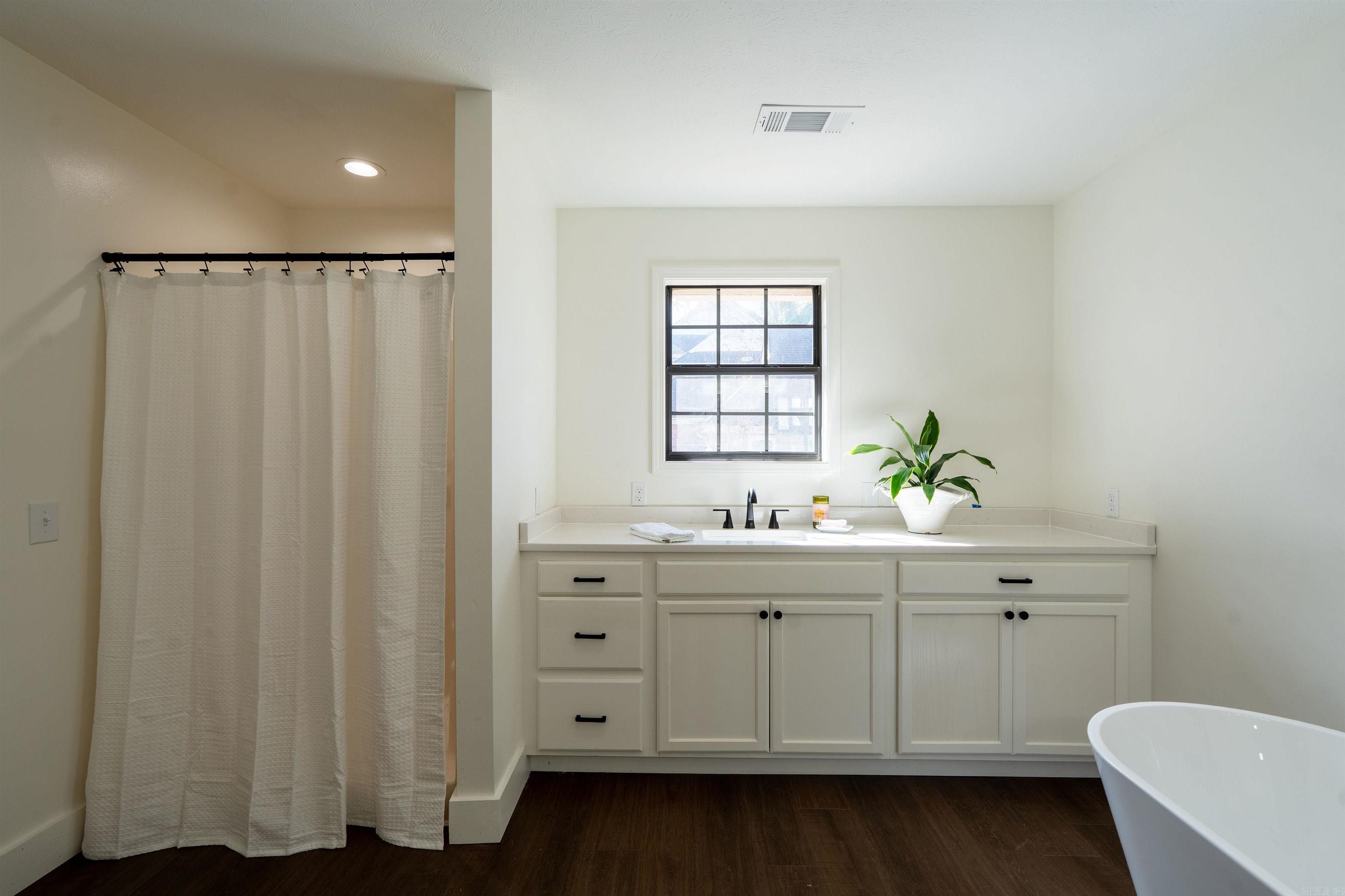 ROLLING MEADOWS (UNREC) - Residential