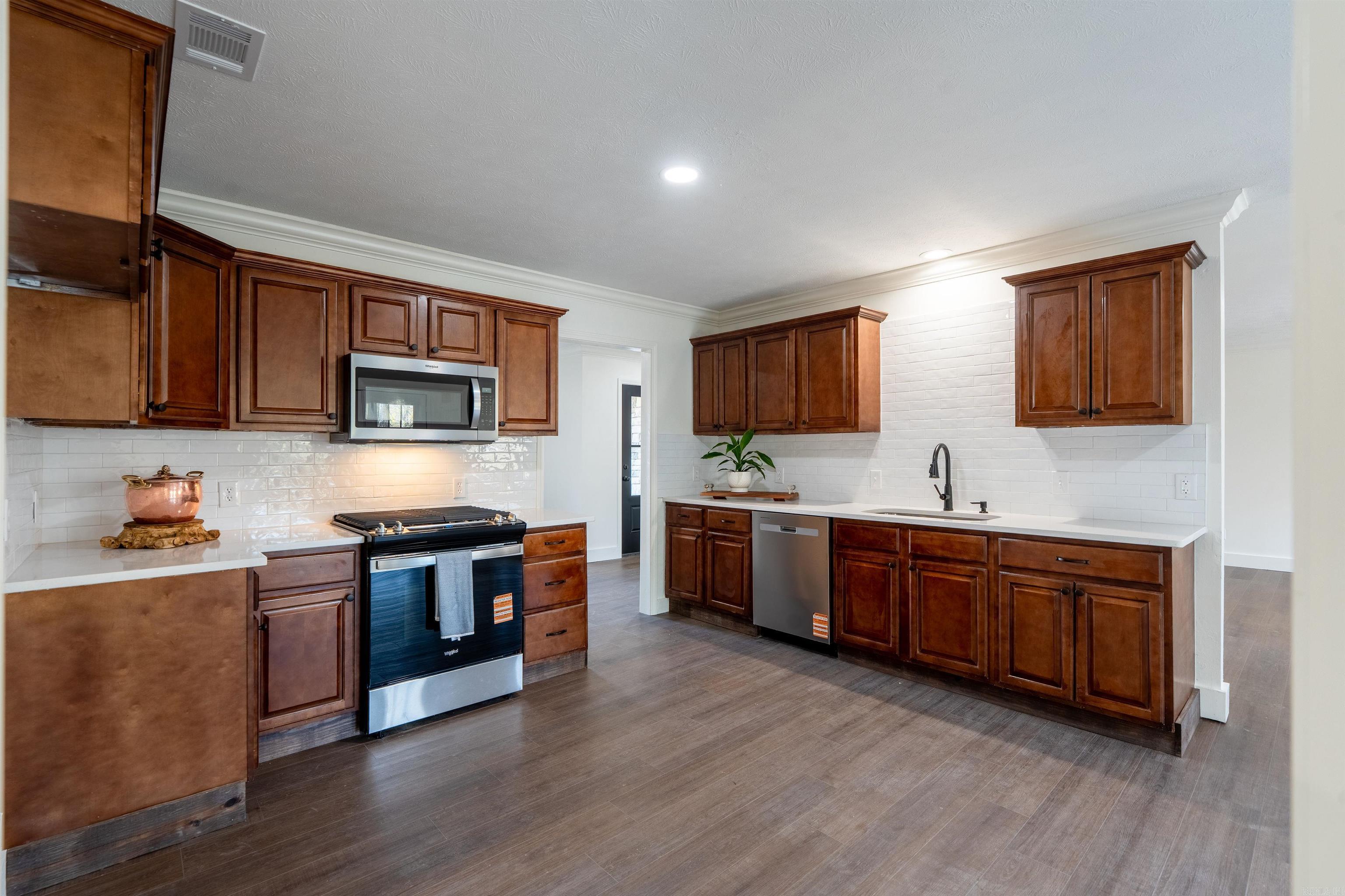 ROLLING MEADOWS (UNREC) - Residential