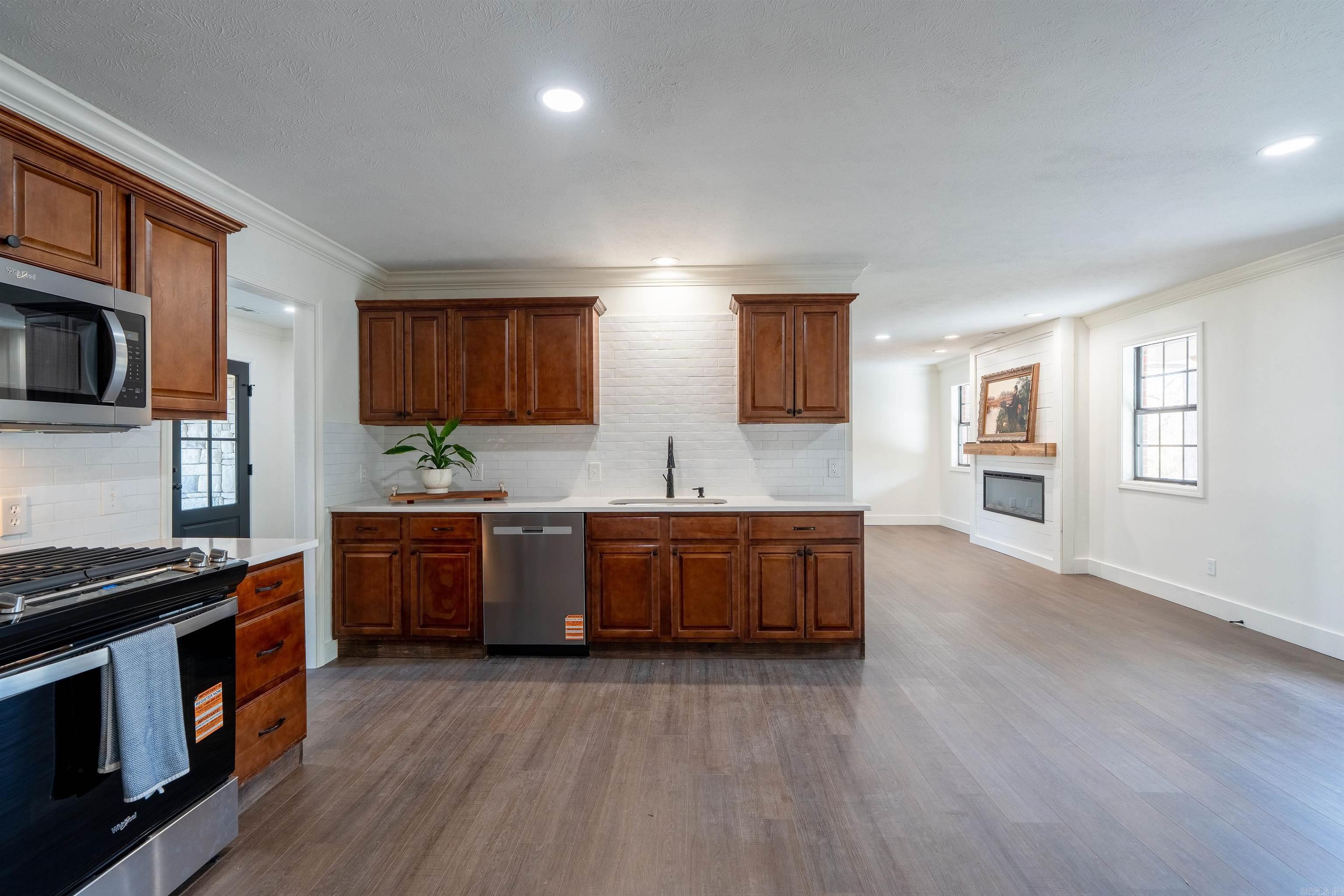 ROLLING MEADOWS (UNREC) - Residential