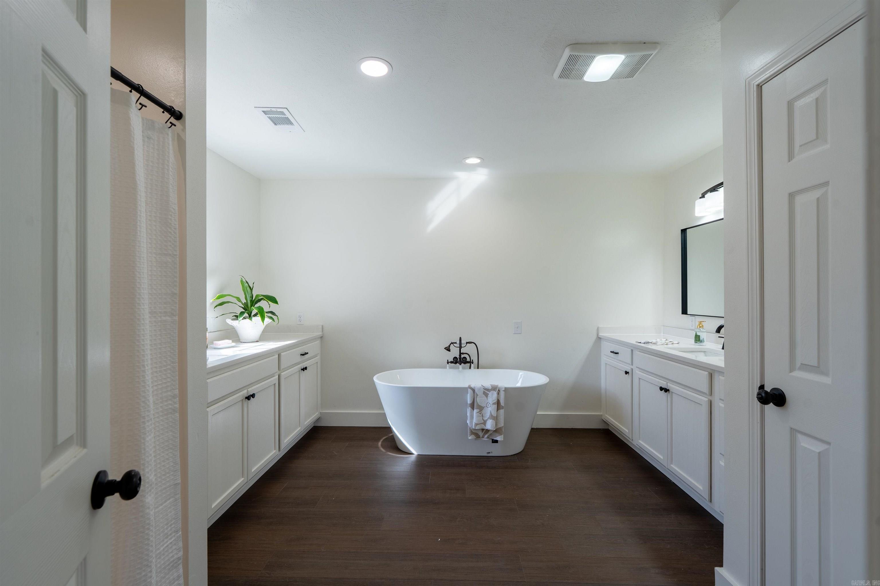 ROLLING MEADOWS (UNREC) - Residential