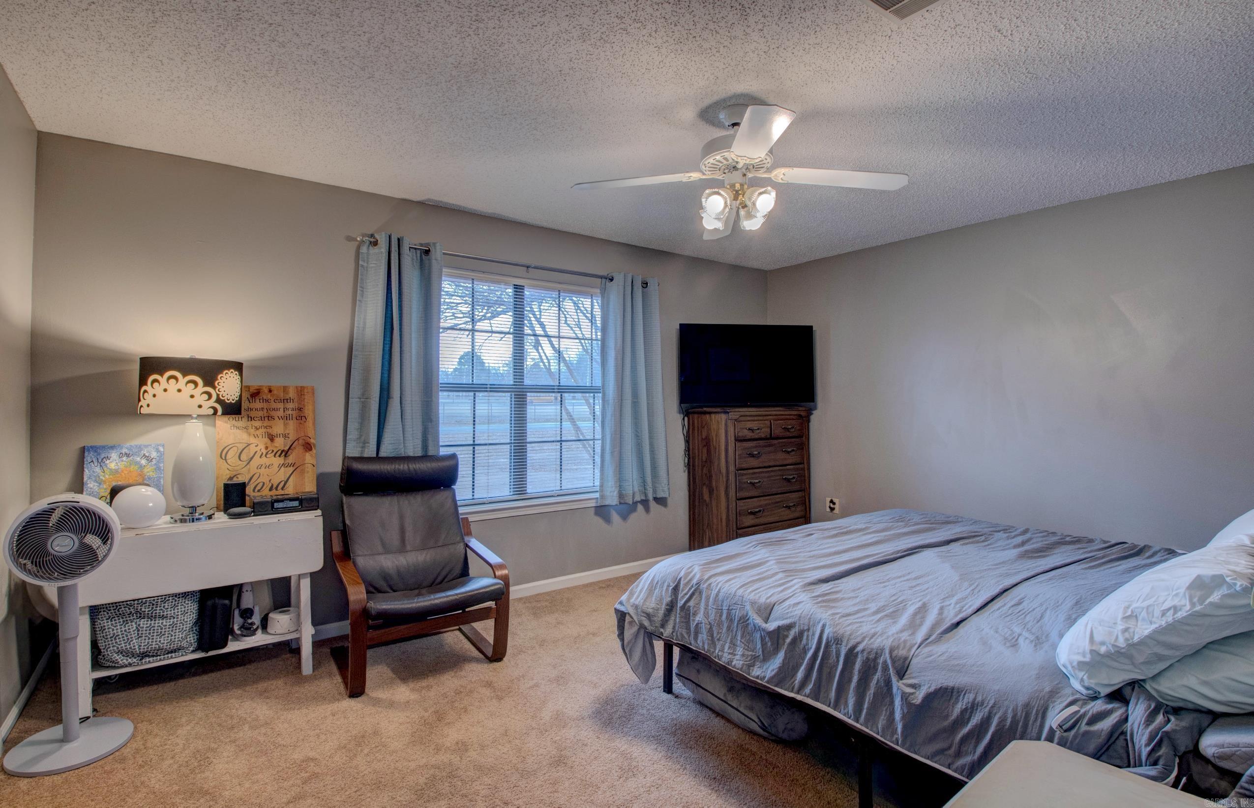 COUNTRY CLUB TERRACE - Residential