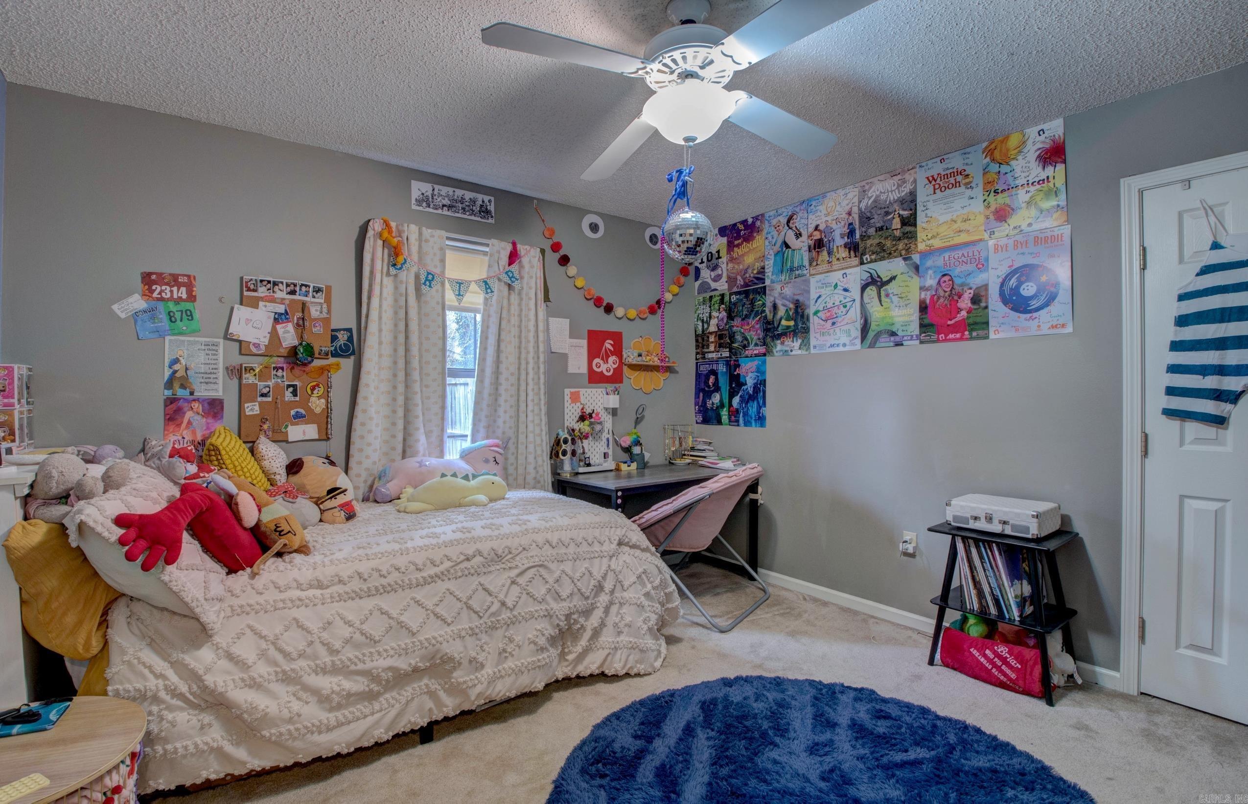 COUNTRY CLUB TERRACE - Residential