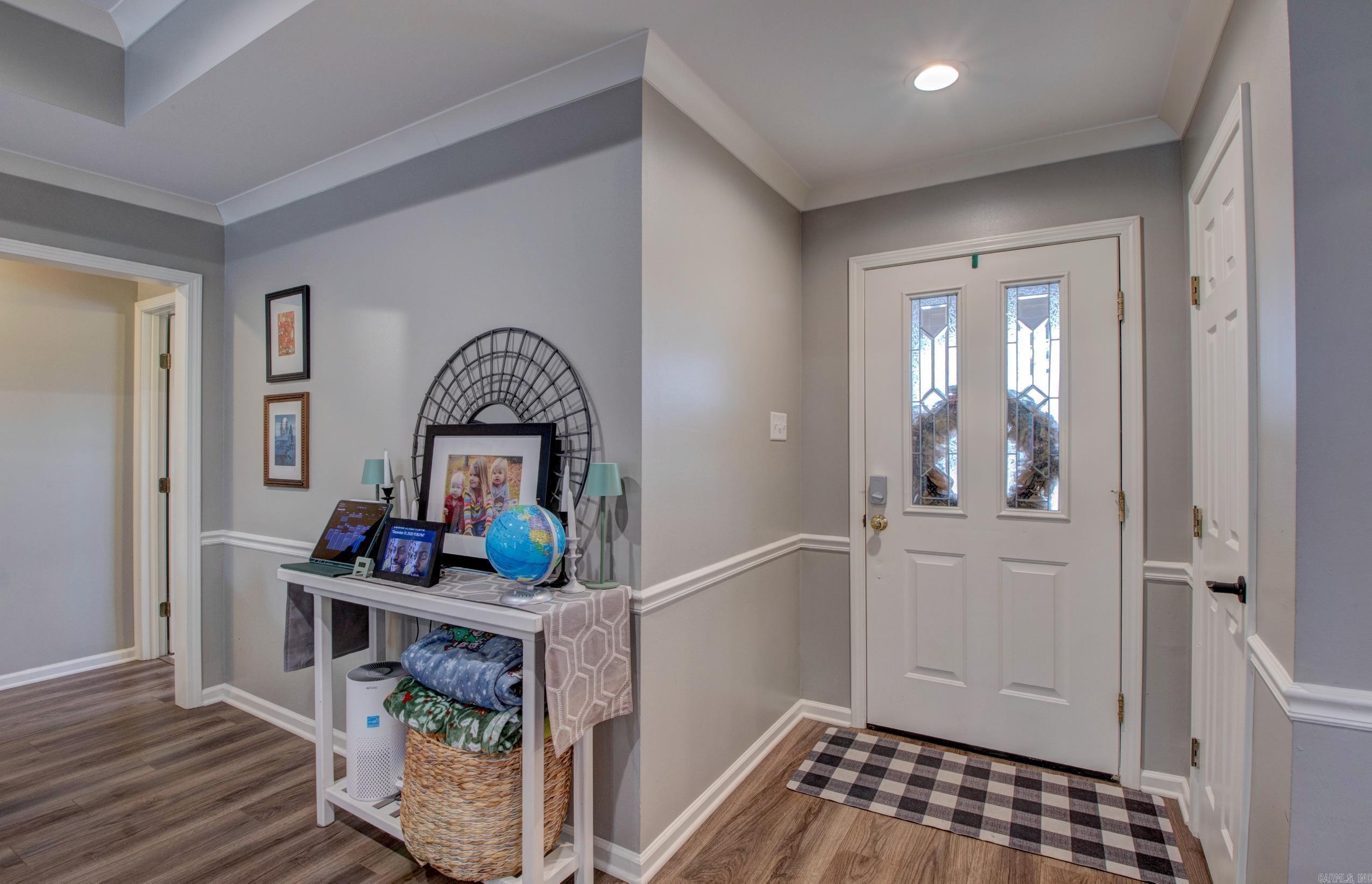 COUNTRY CLUB TERRACE - Residential