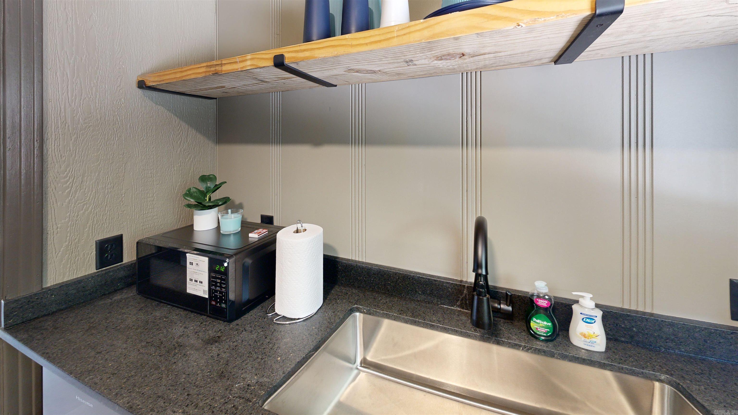 Lake Hamilton-Outside - Residential