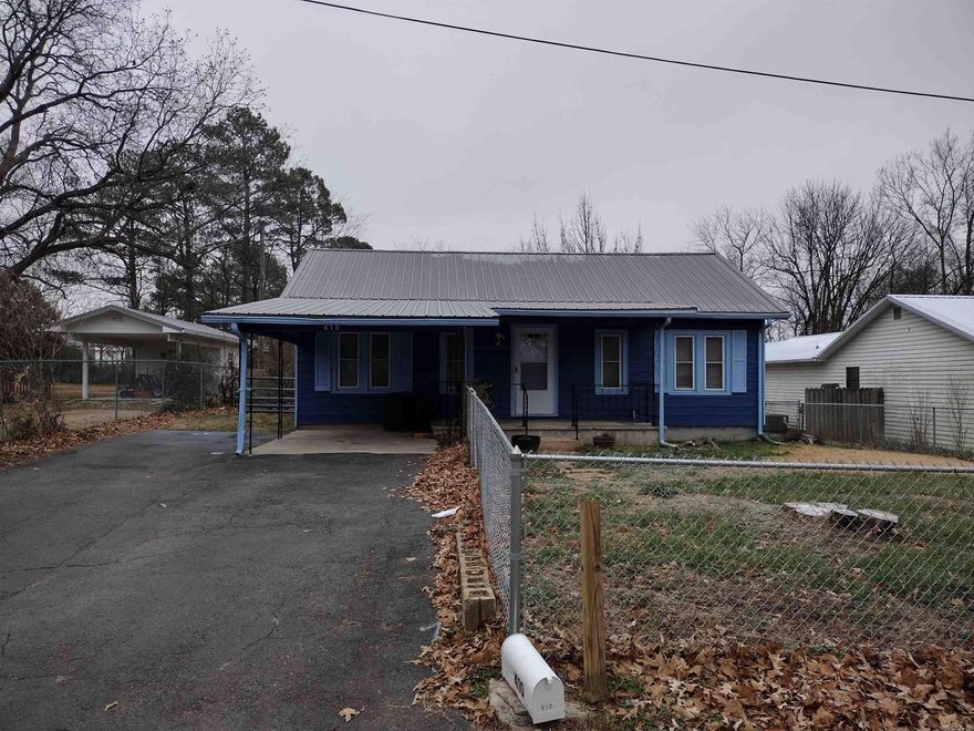 Nice Little home in town