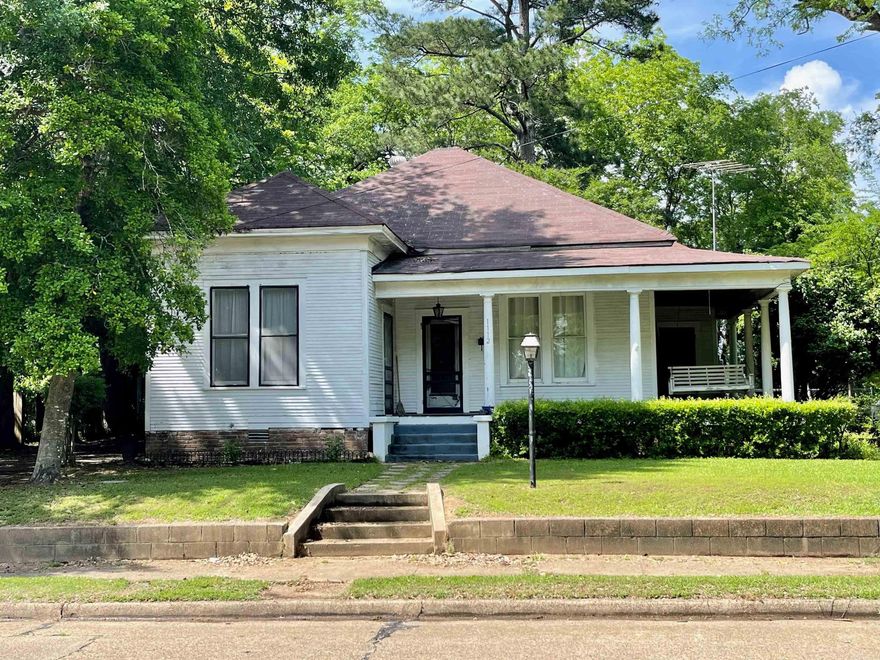 Beautiful historic home for sale. Three bedrooms, two bathrooms with plenty of room to move around in the spacious backyard.   Wiring, HVAC, and plumbing have been changed since this owner purchased property.