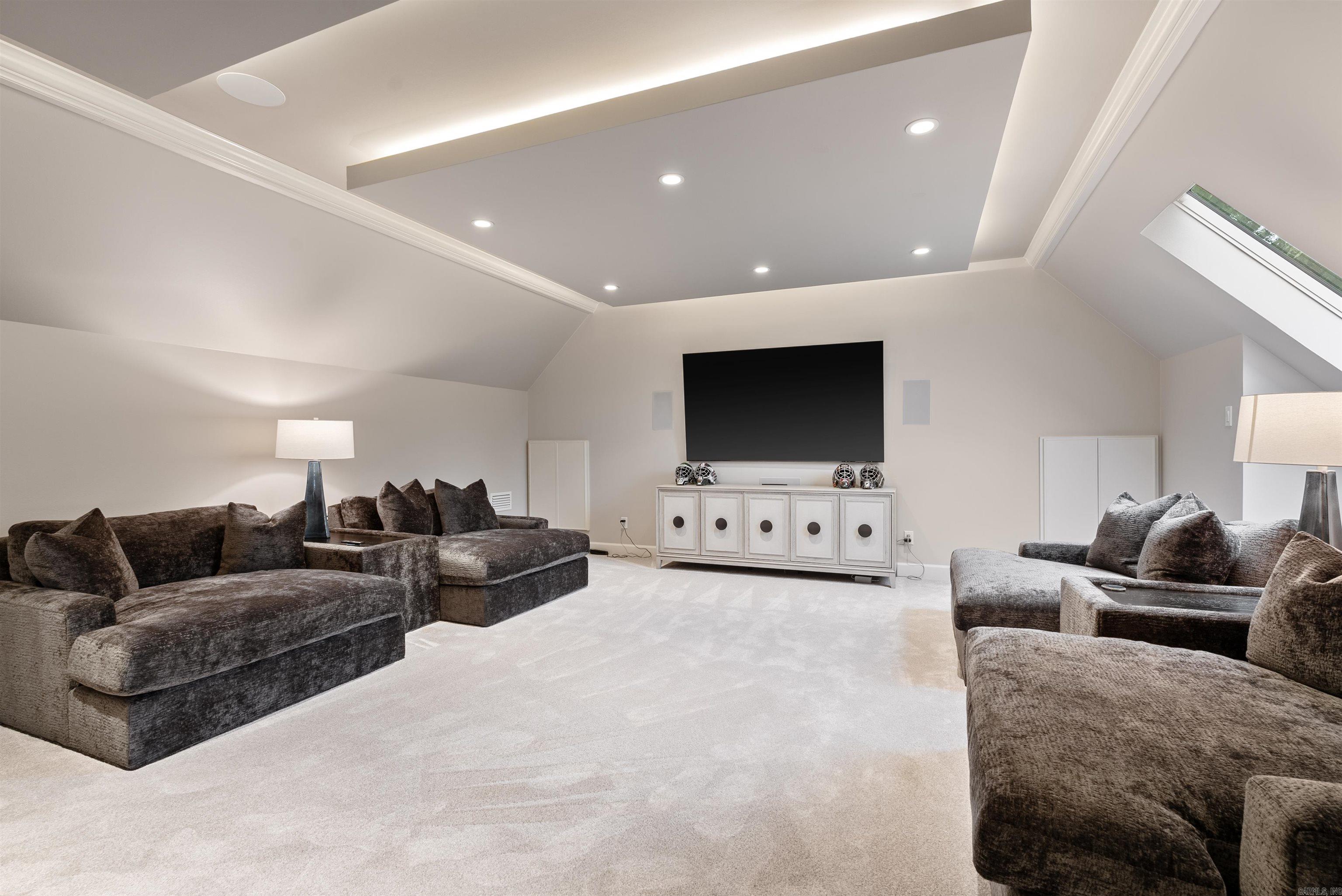 VALLEY FALLS ESTATES - Residential