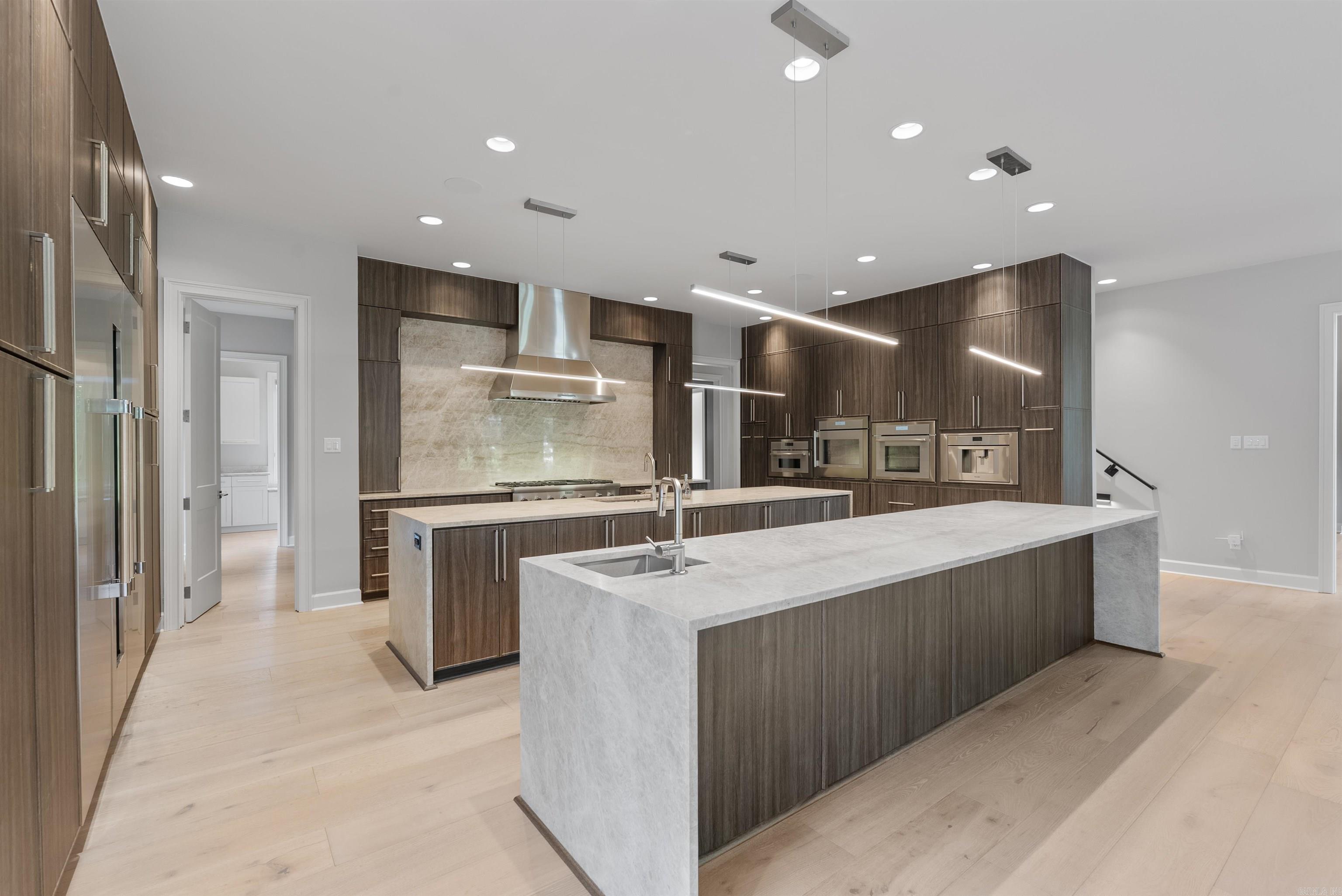 VALLEY FALLS ESTATES - Residential