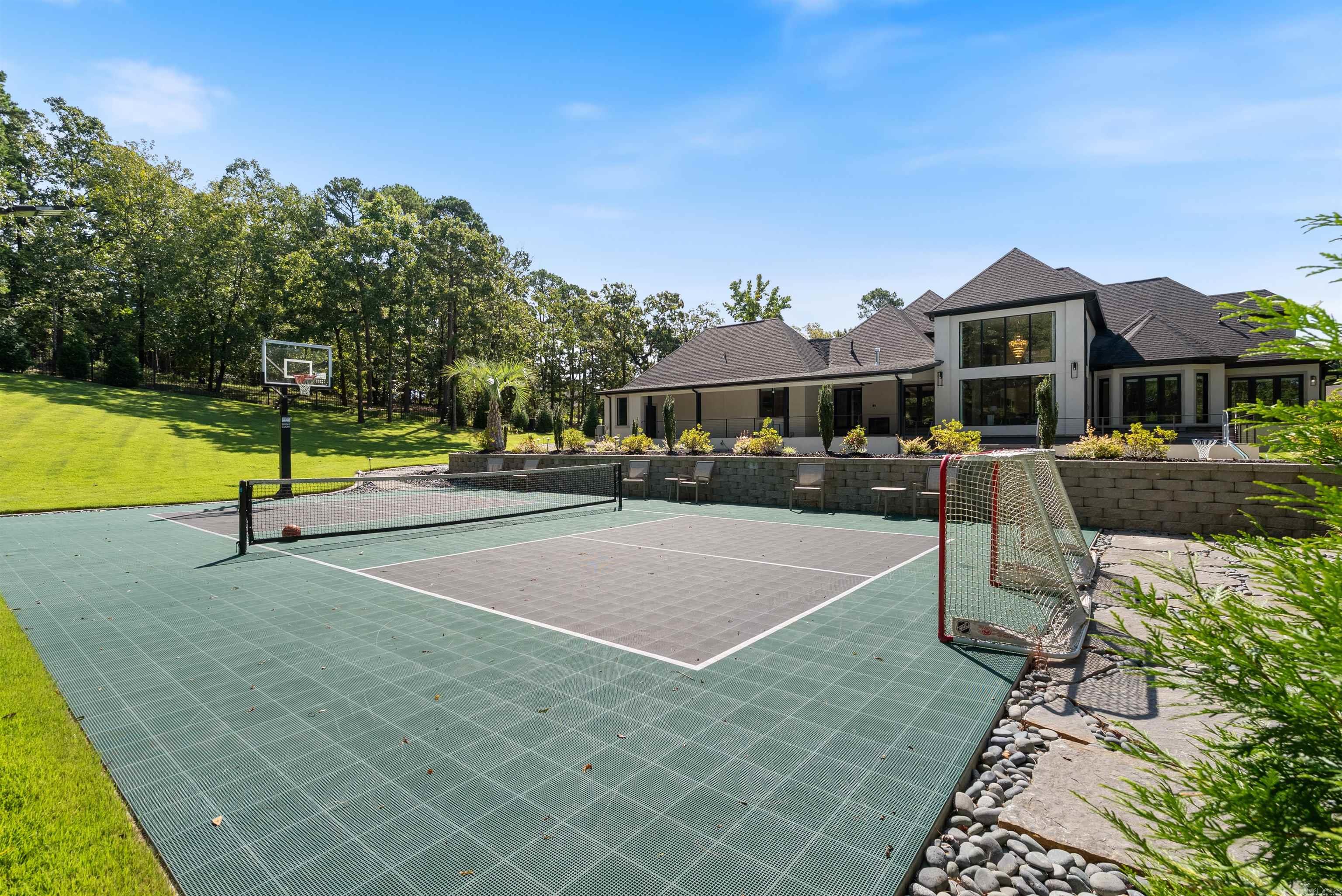 VALLEY FALLS ESTATES - Residential