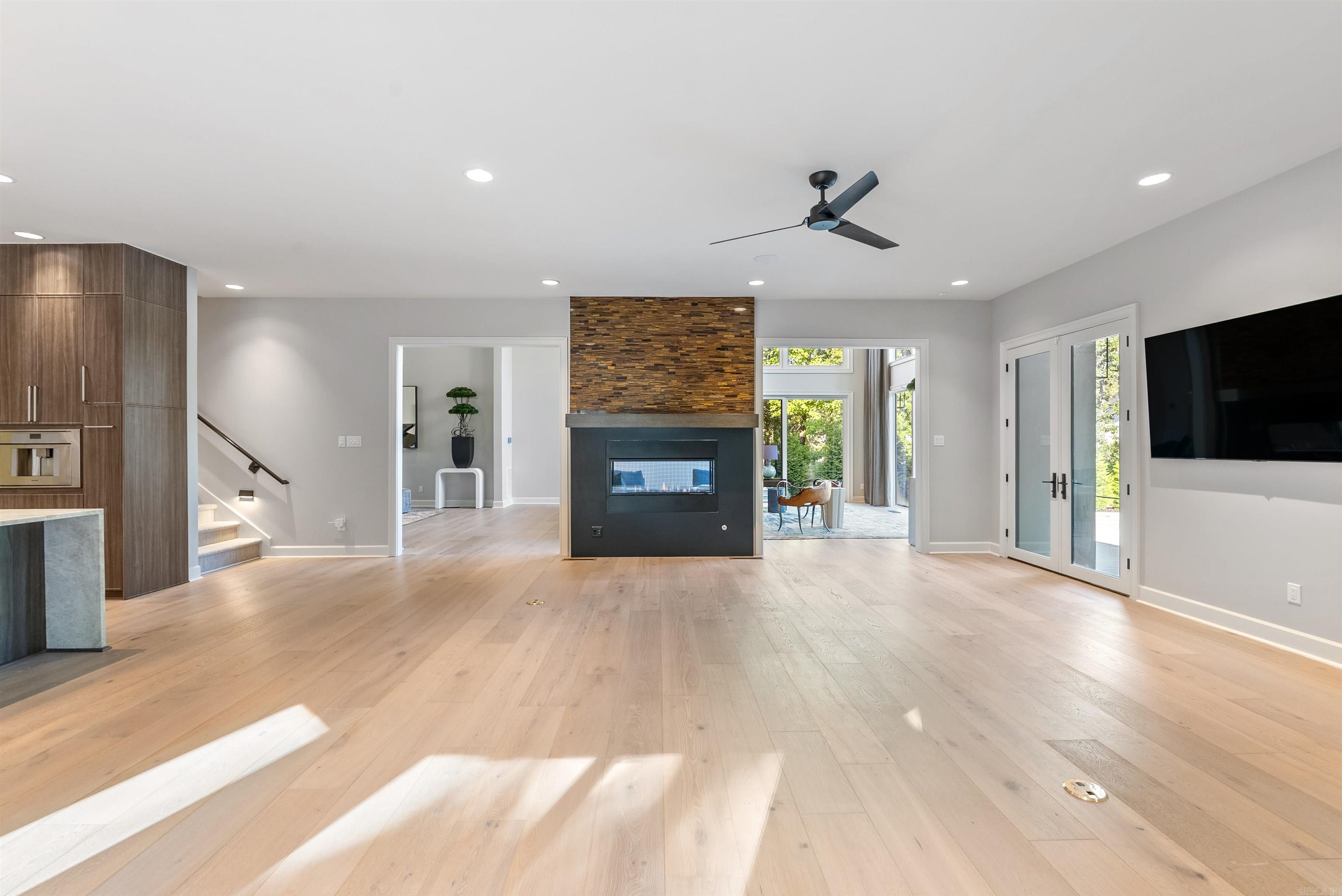 VALLEY FALLS ESTATES - Residential