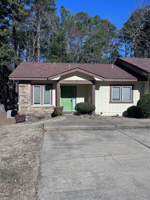 Photo of 11 Lindsay Ln Ln, Hot Springs Village, AR 71909 (MLS # 25049442)