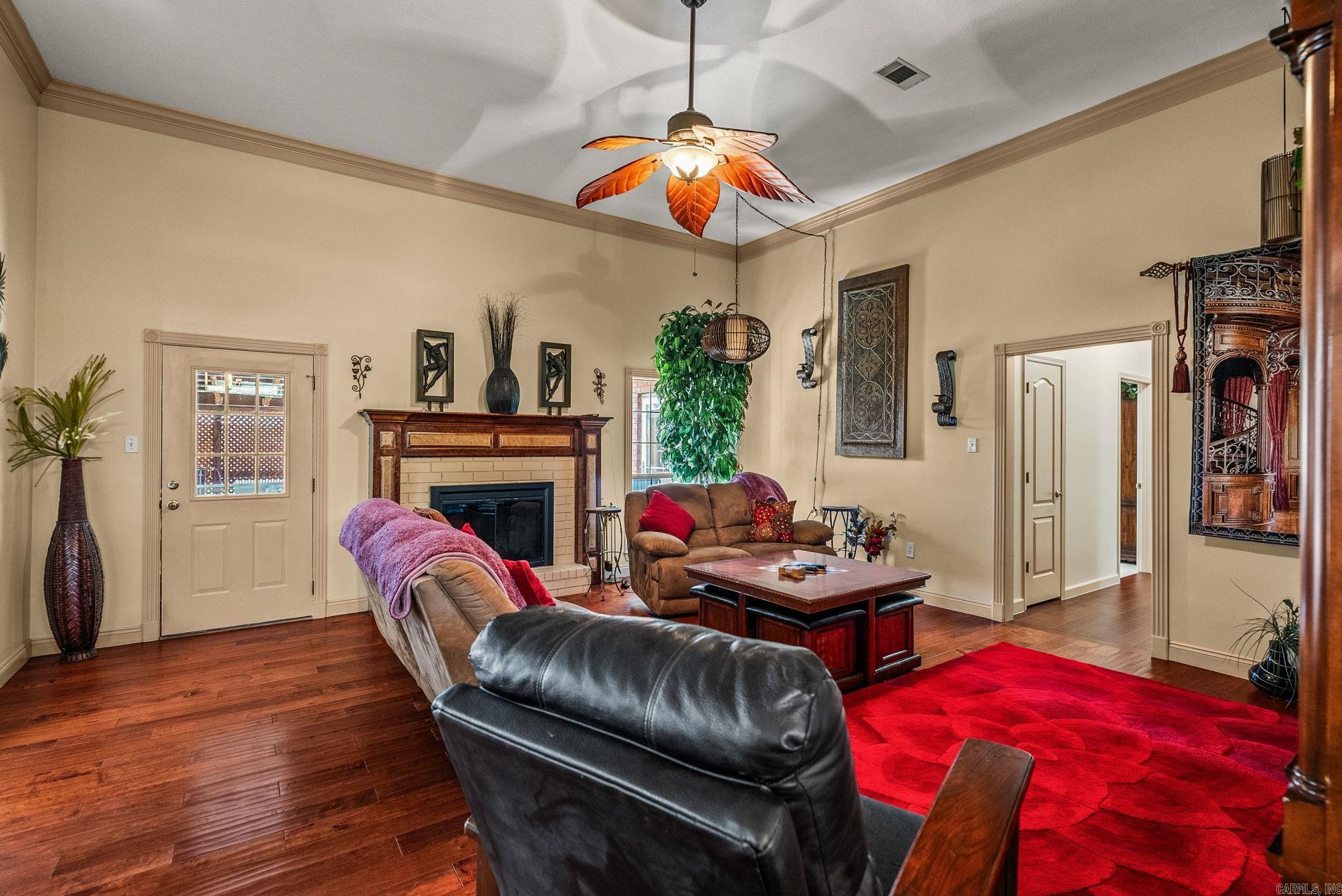 Royal Oaks - Residential