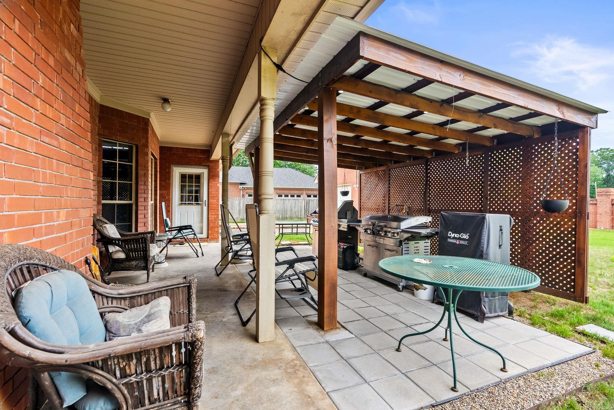 Royal Oaks - Residential