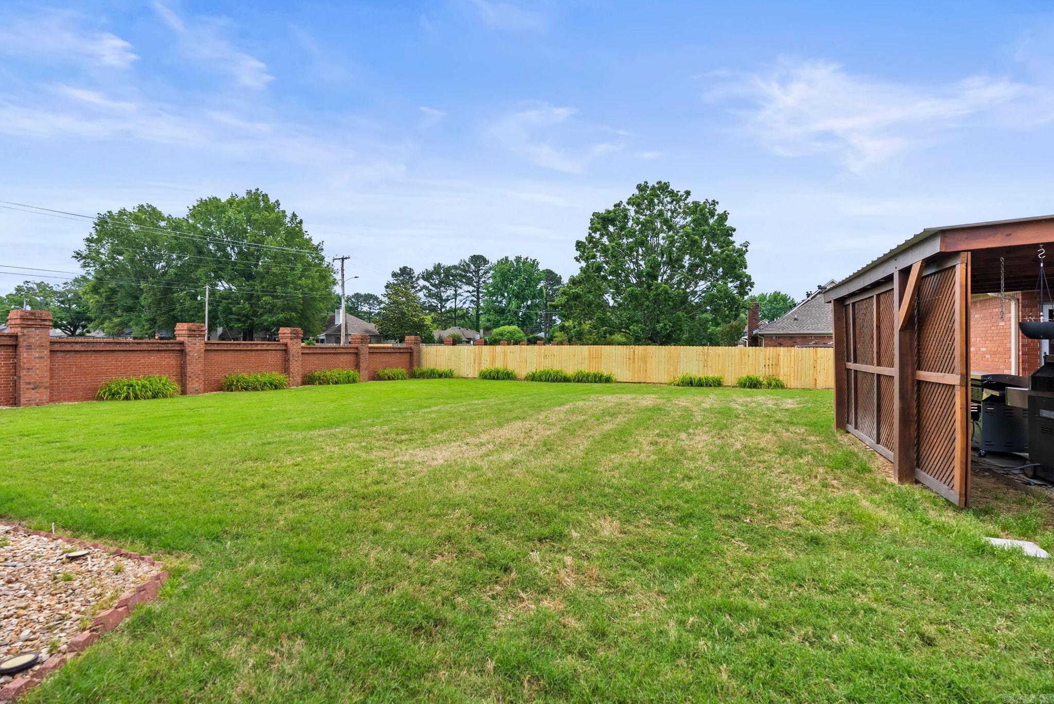 Royal Oaks - Residential