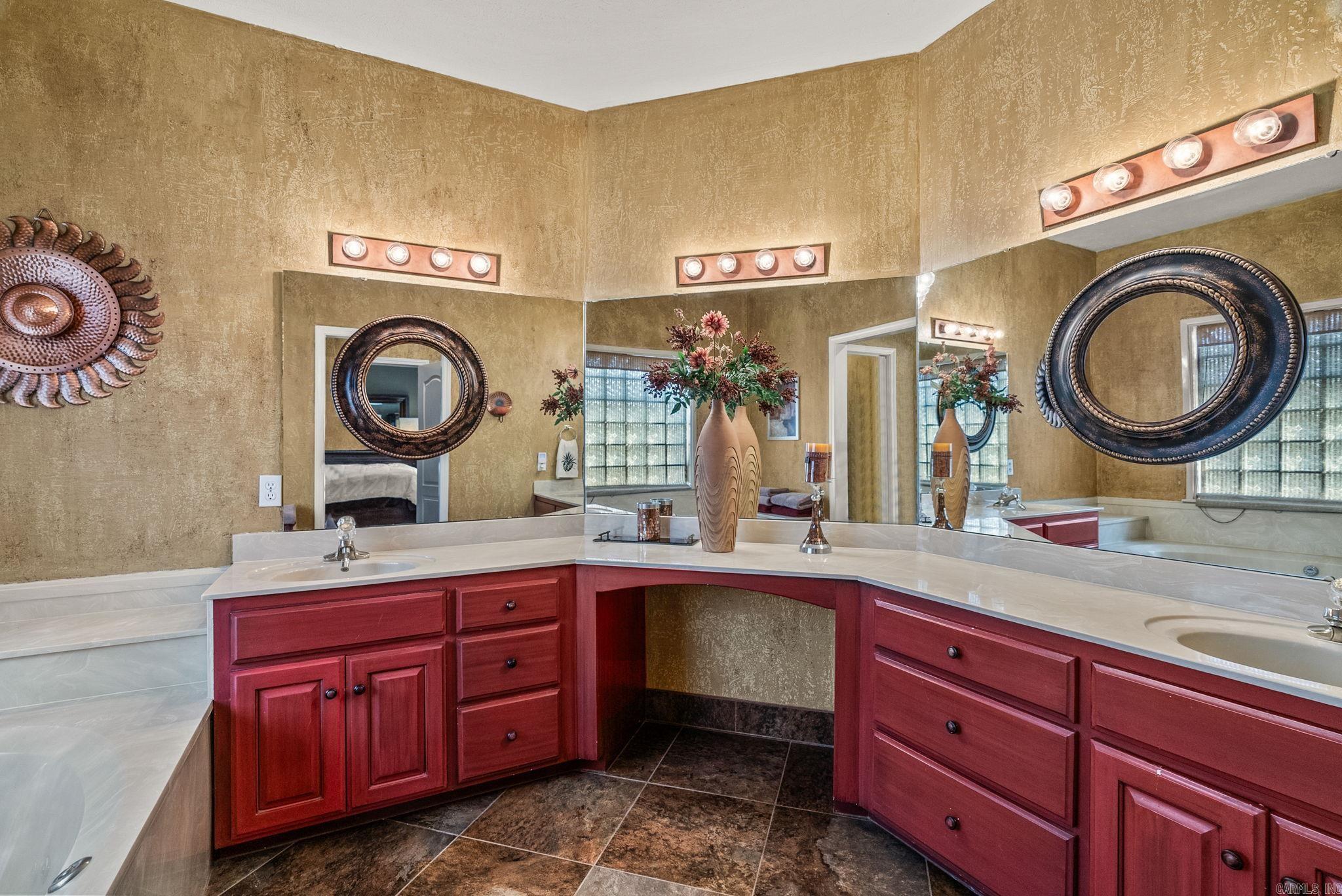 Royal Oaks - Residential