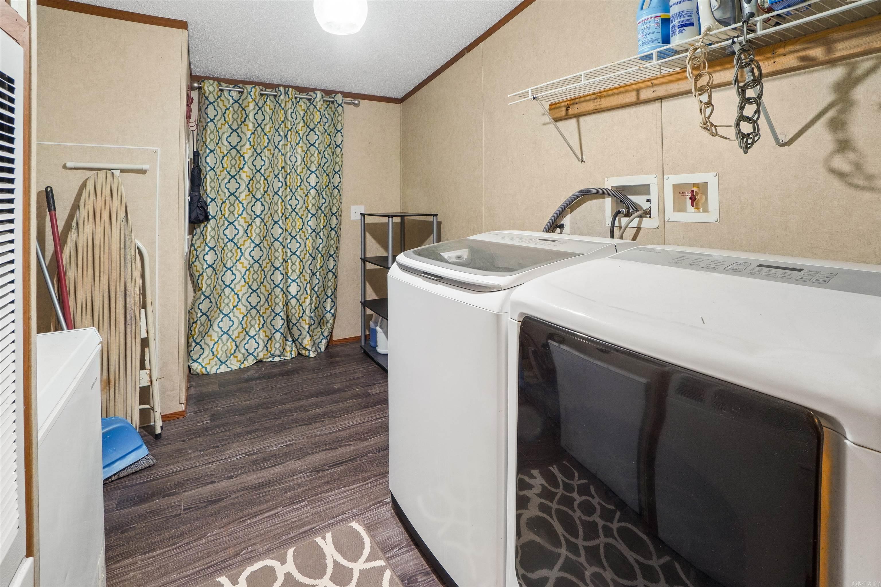 BAYVIEW HEIGHTS - Residential