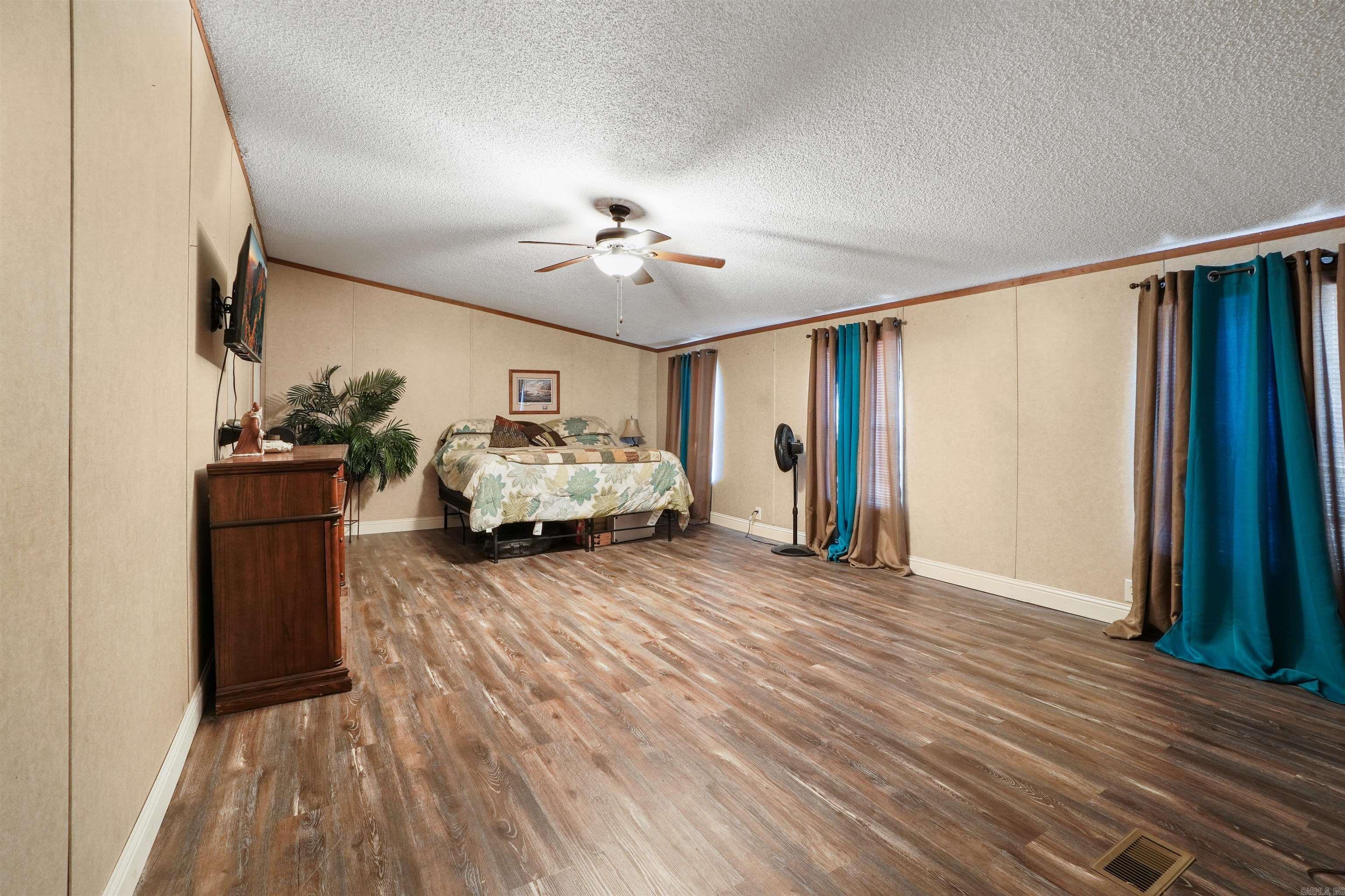 BAYVIEW HEIGHTS - Residential