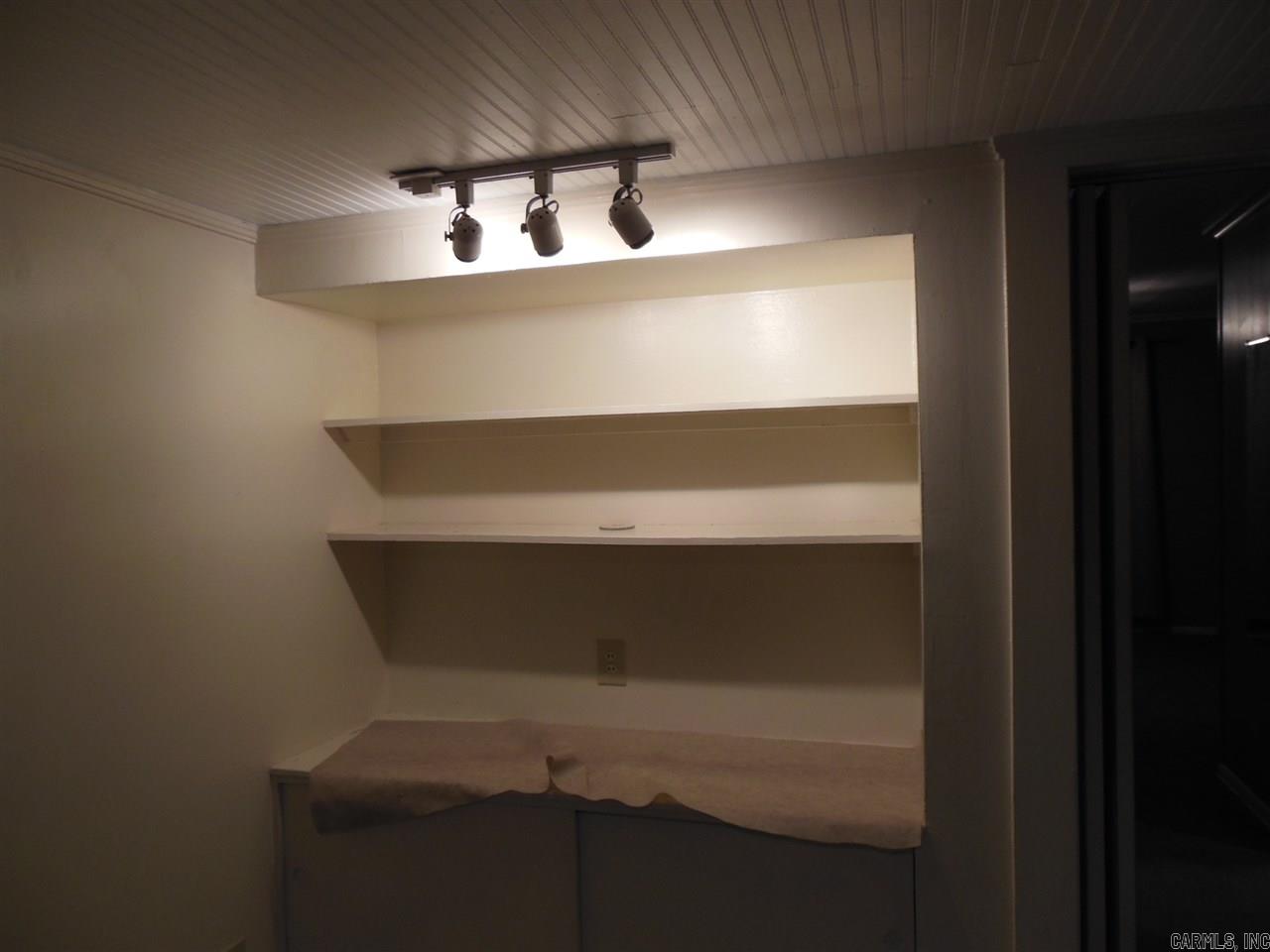 Oak Forrest - Residential Lease