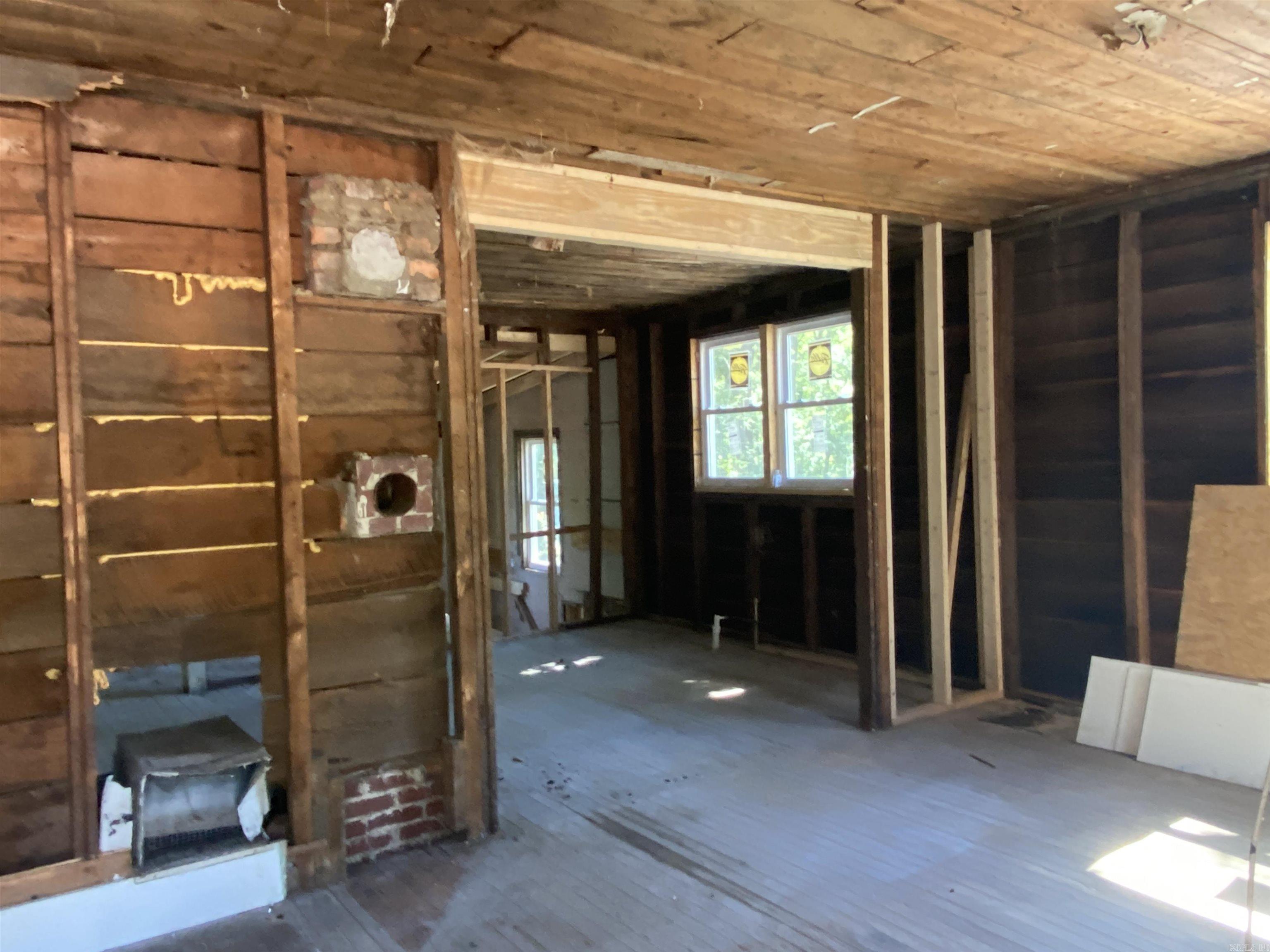 Metes & Bounds - Commercial Sale