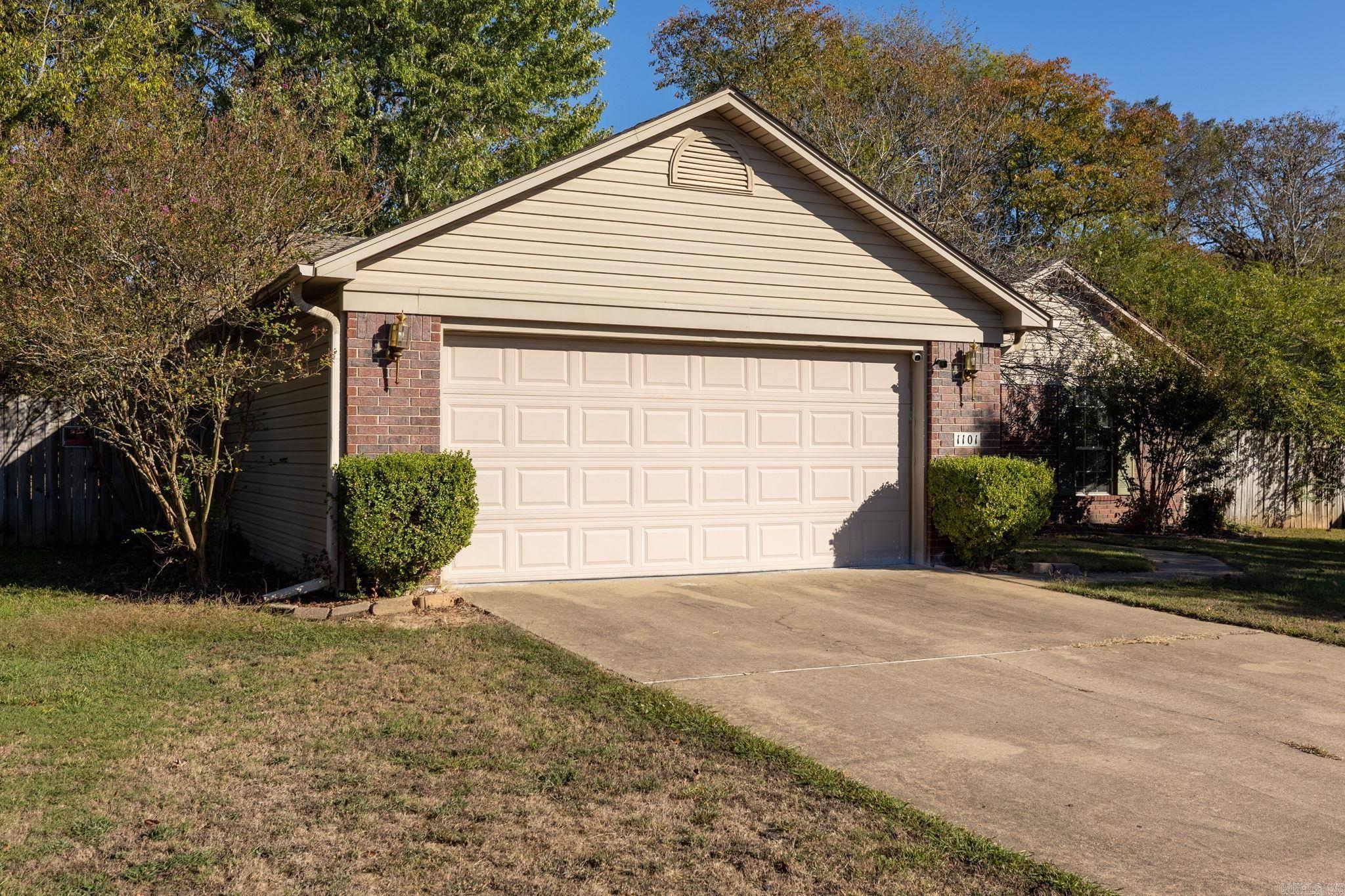 BRYANT MEADOWS - Residential