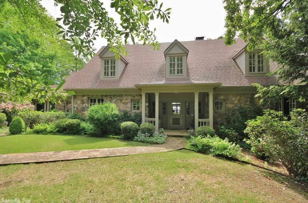 Once in a lifetime opportunity for Little Rock premier property with amazing view and acreage in center of town. Very private with panoramic city skyline and river views. 1500 sf unfinished space not included in square footage. Could be easily finished. Truly special