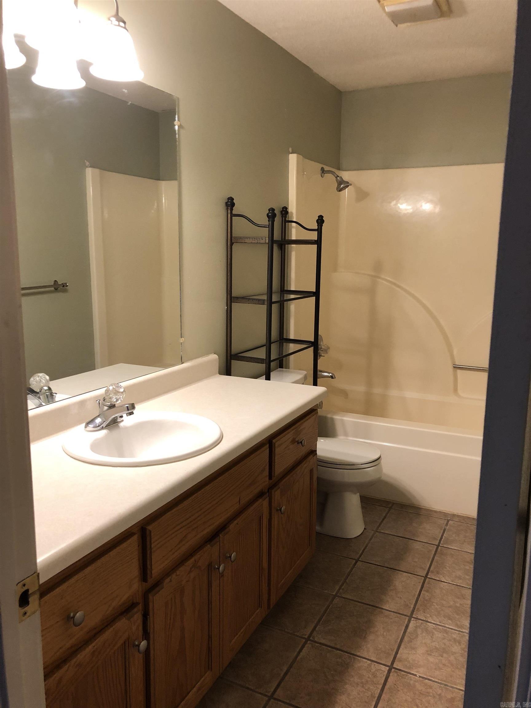 Meadows - Residential Lease