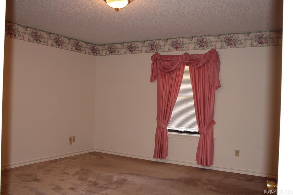 NORTH HEIGHTS GARDEN - Residential