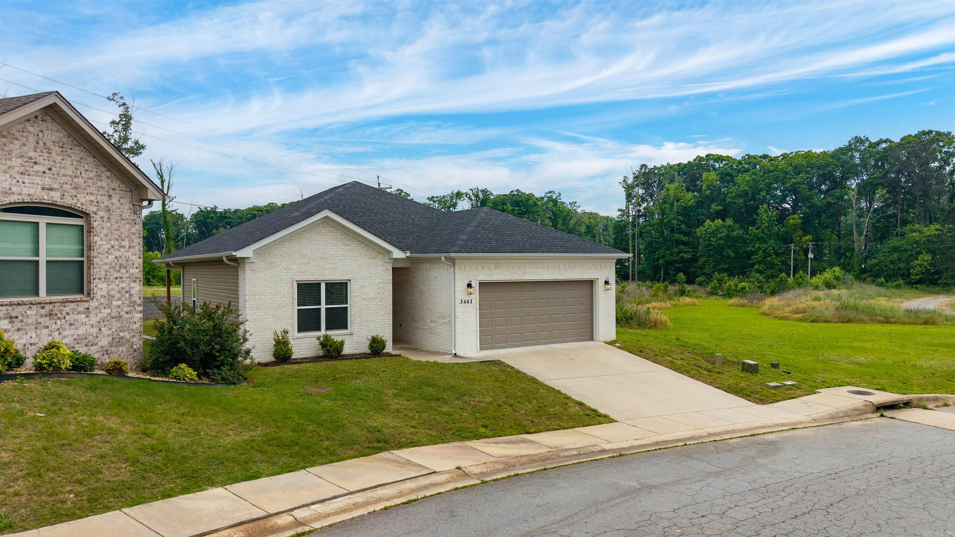 ANDRES GARDENS - Residential