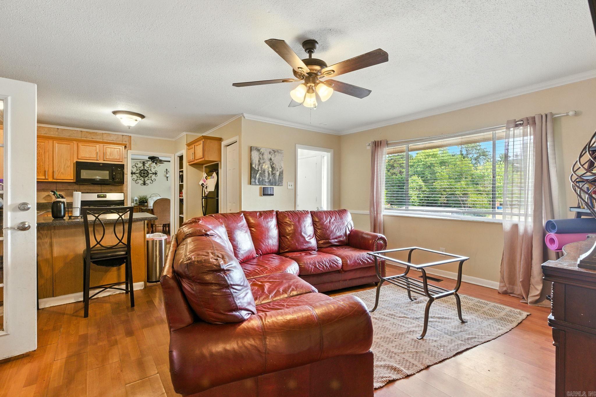 ARROW HEAD MANOR - Residential