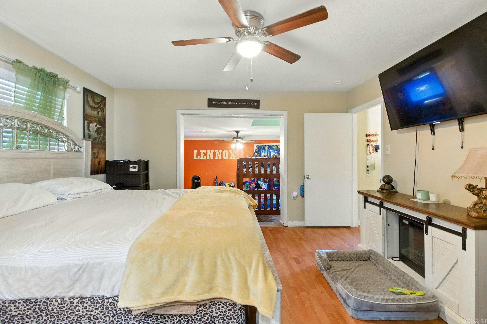 ARROW HEAD MANOR - Residential