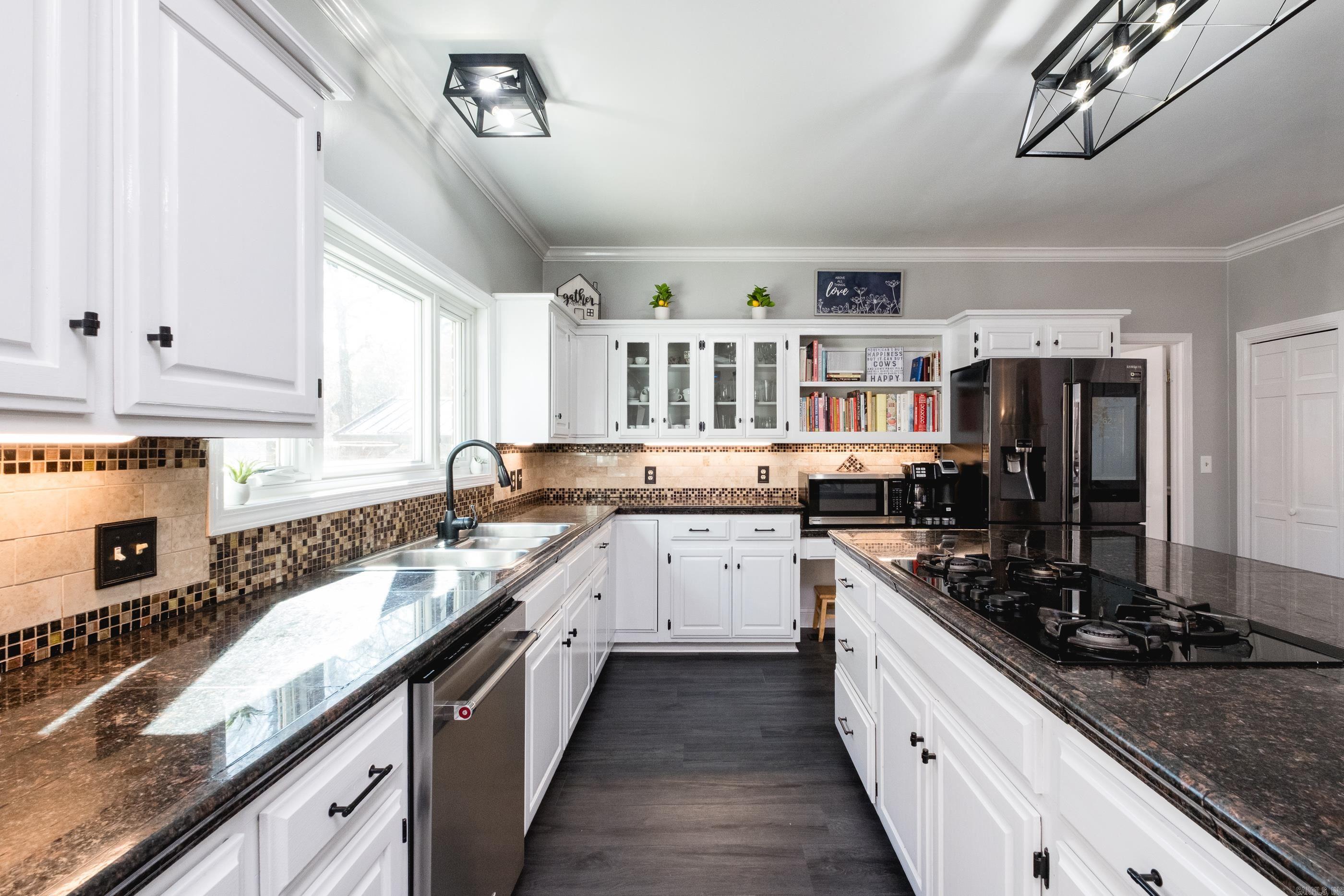 ROSSWOOD COLONY - Residential