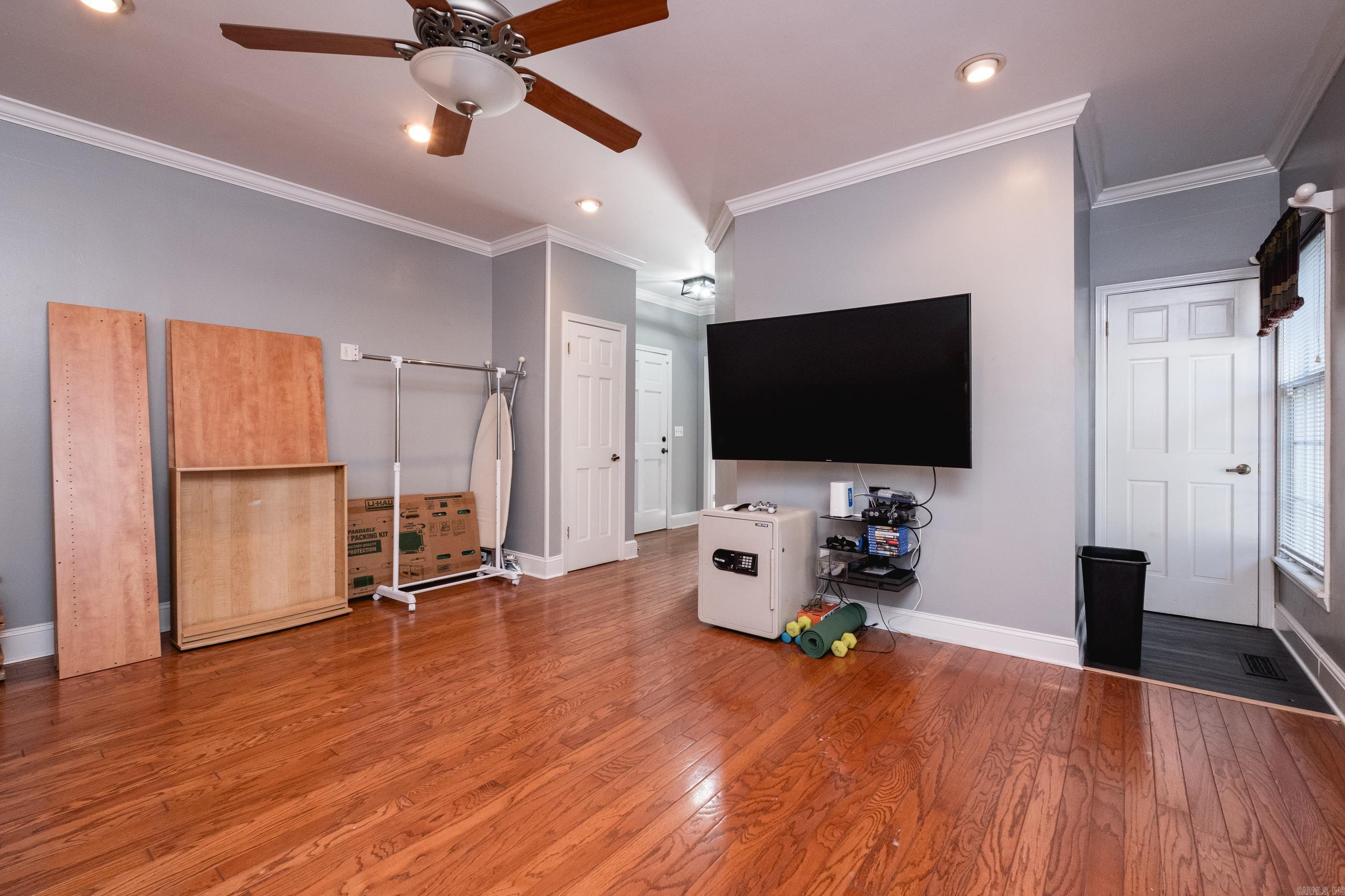 ROSSWOOD COLONY - Residential