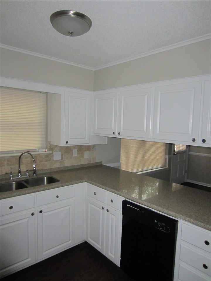 Western Hill - Residential Lease