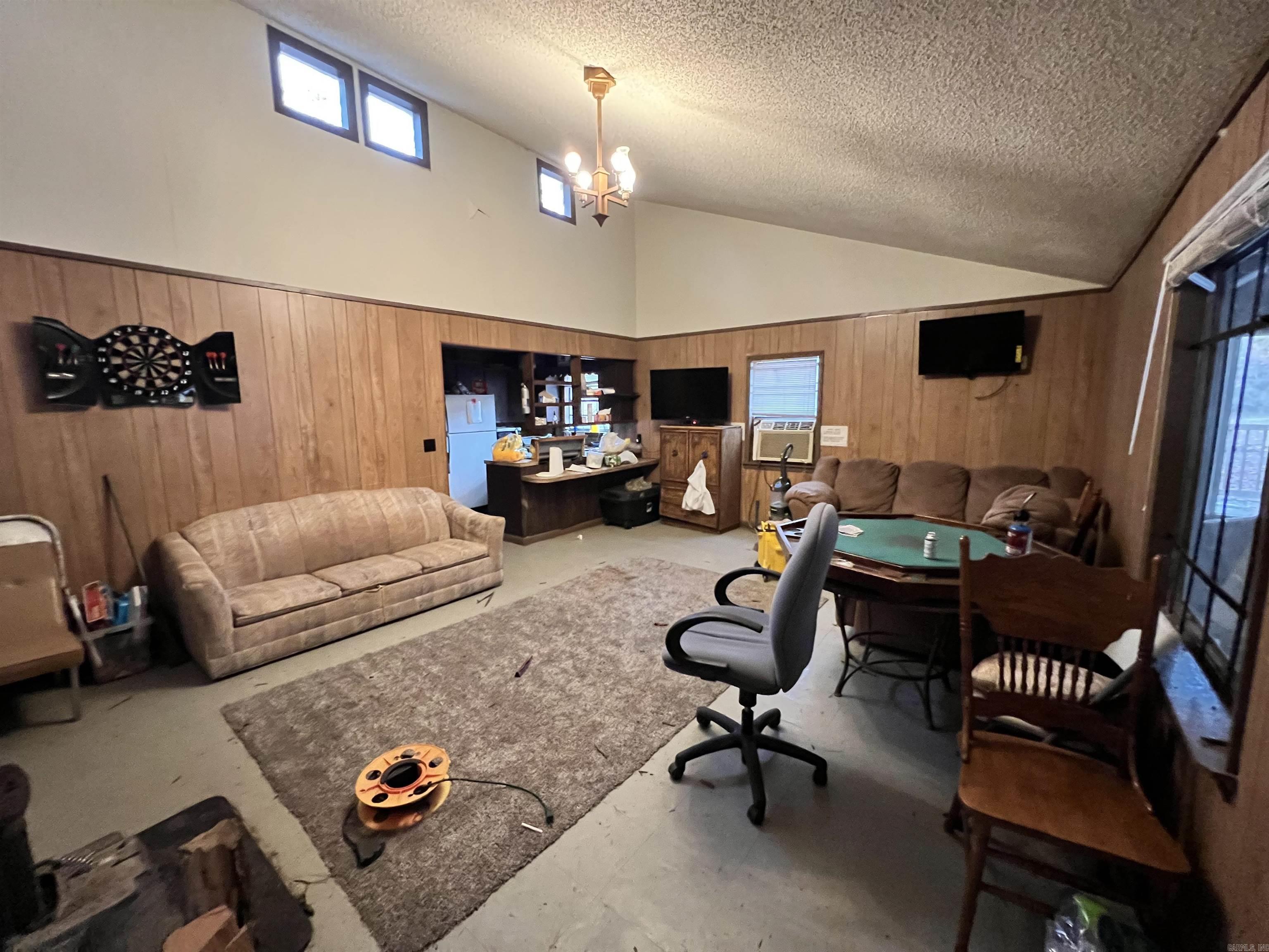 DAVAC ACRES - Residential