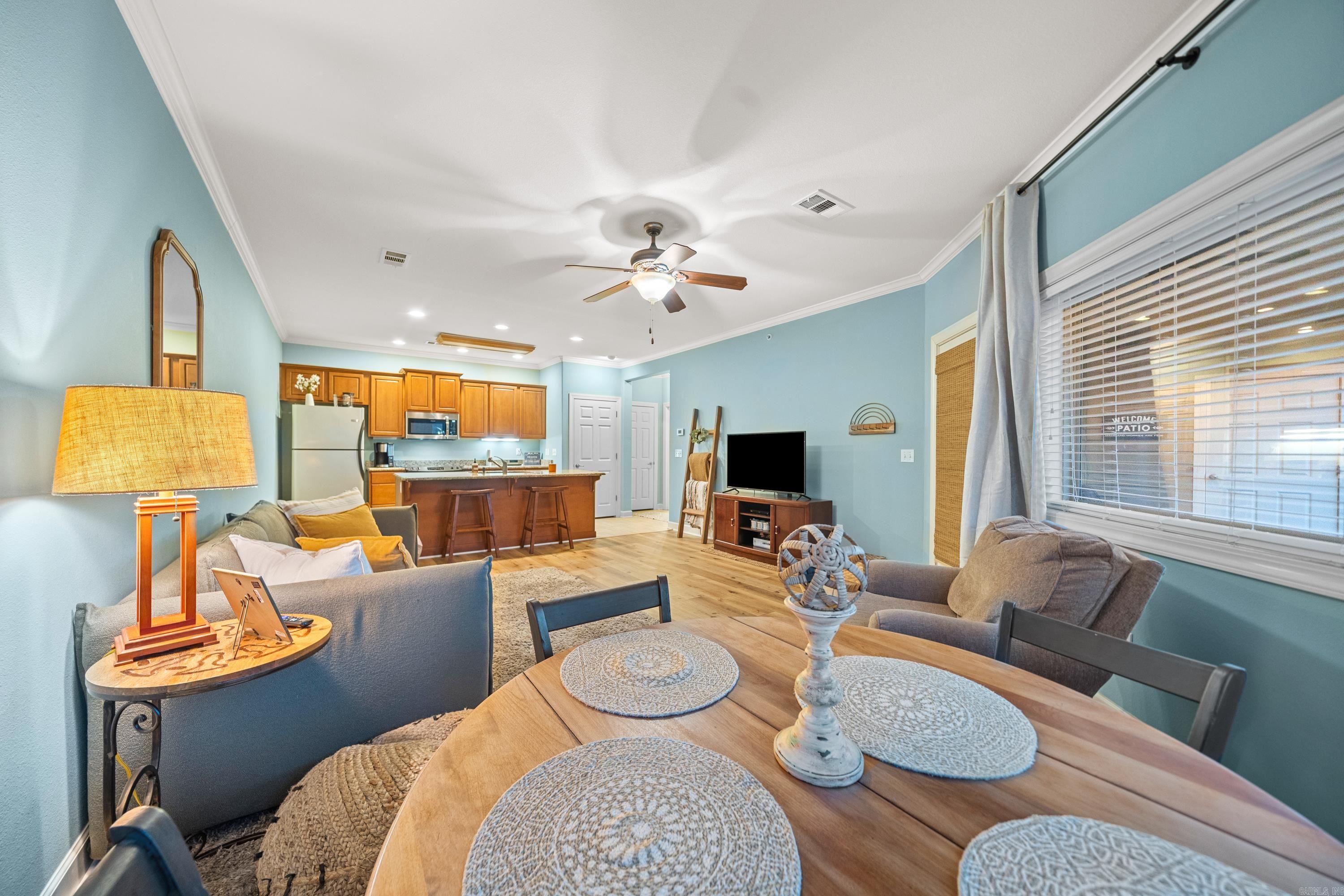 WOODLAND SHORES - Residential