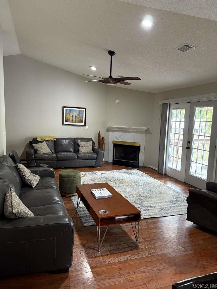 PARK SHORES - Residential