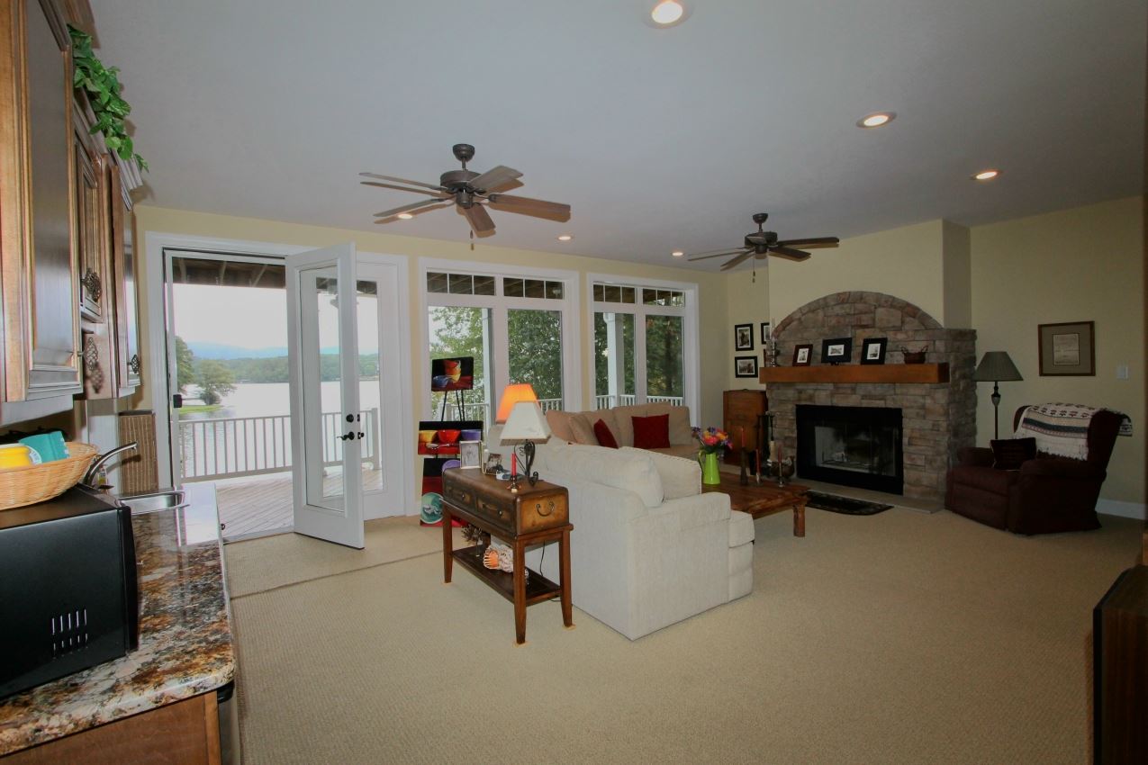 Stonegate Shores Phase I - Residential