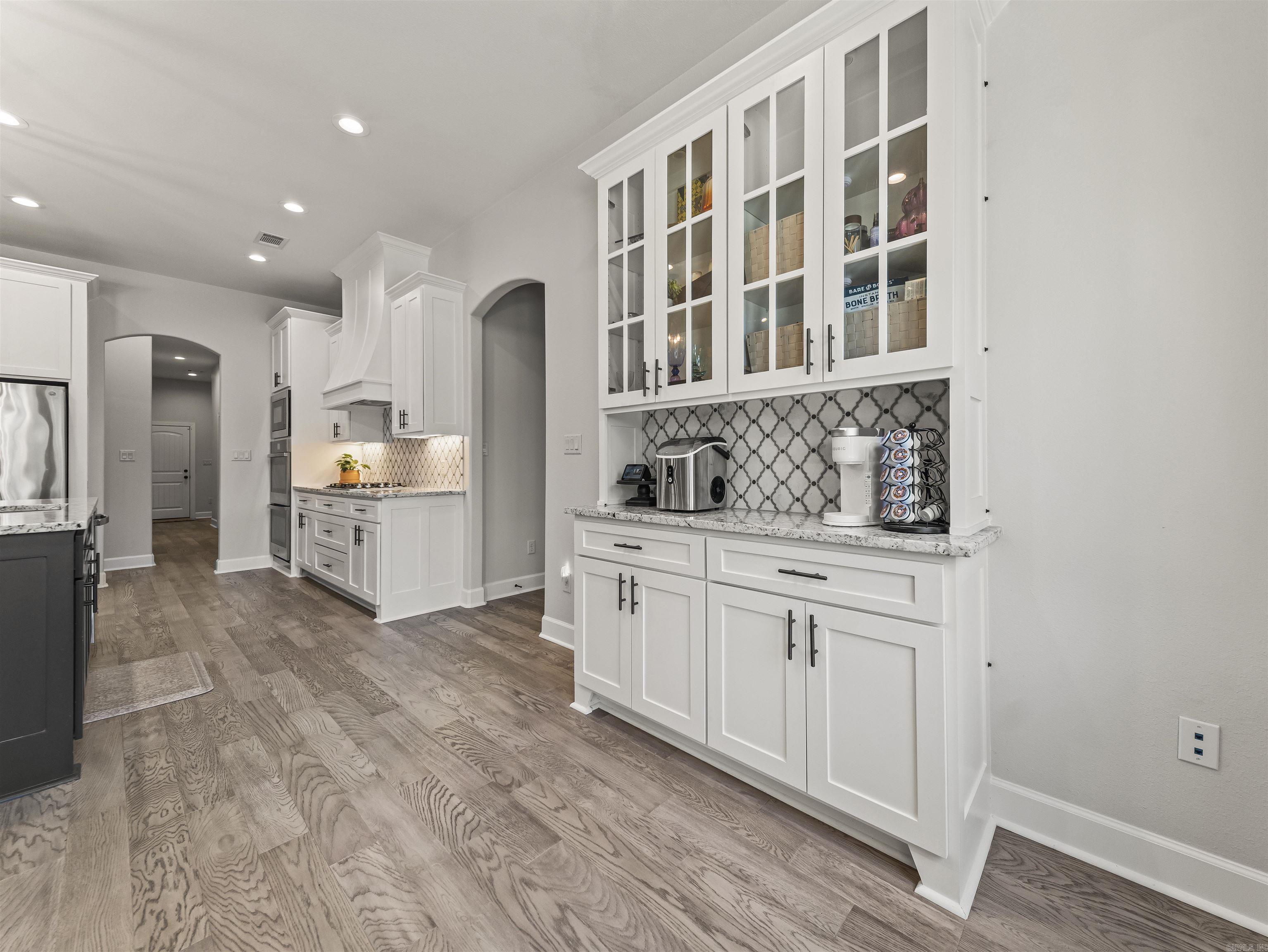 ARLINGTON PARK - Residential