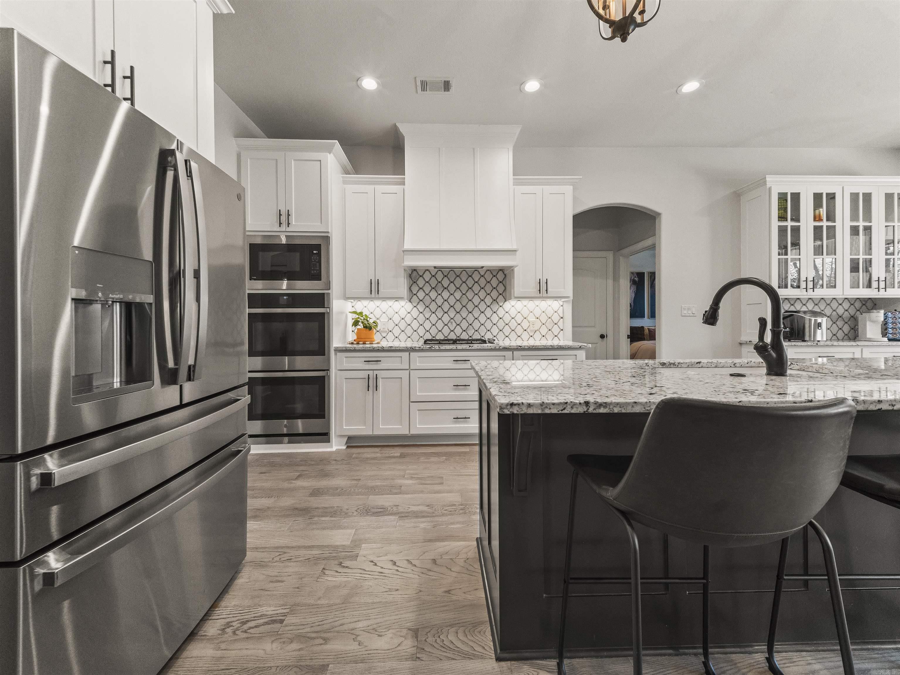 ARLINGTON PARK - Residential